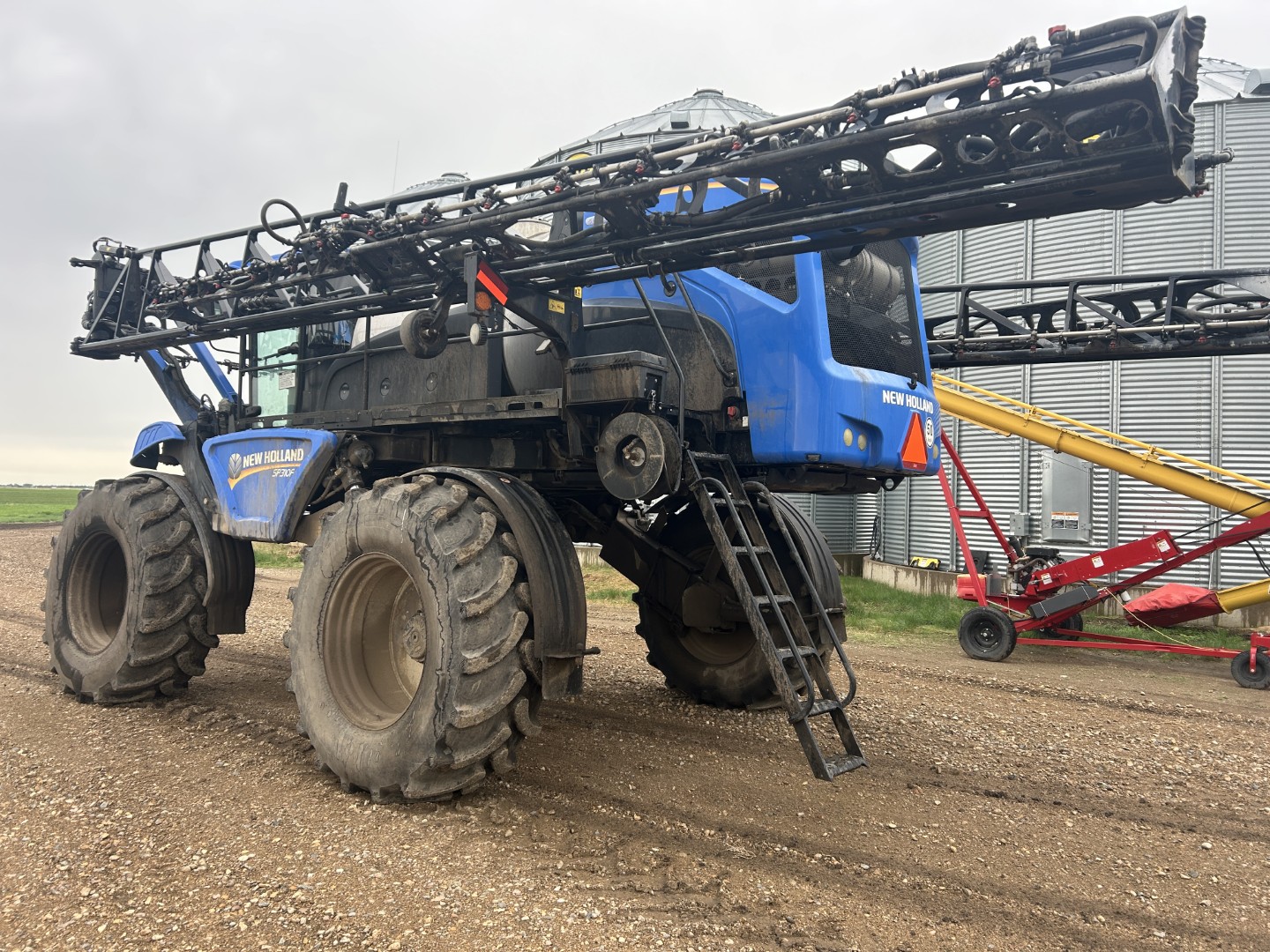 2018 New Holland SP.310F Sprayer/High Clearance