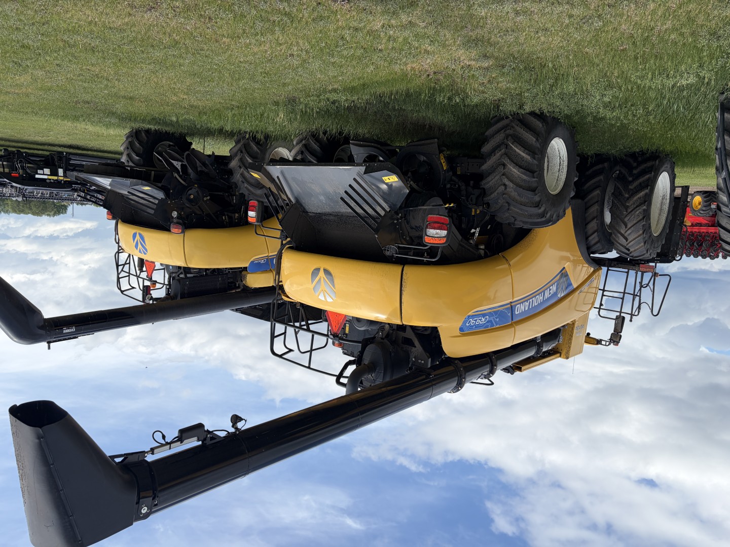 2019 New Holland CR9.90Z Combine