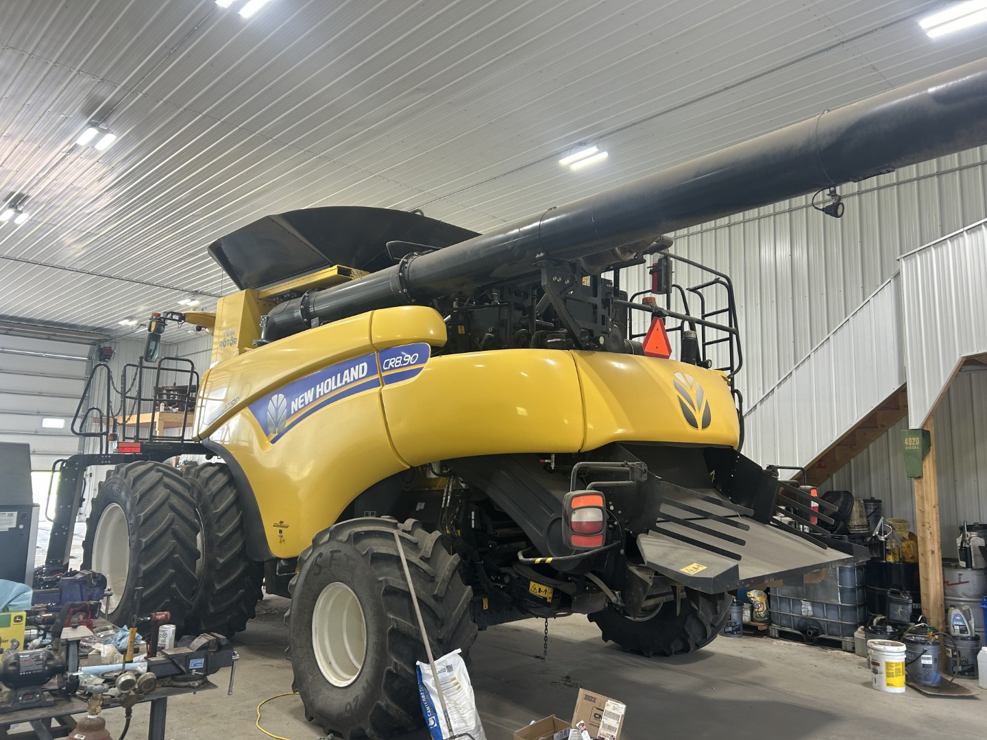 2018 New Holland CR8.90Z Combine