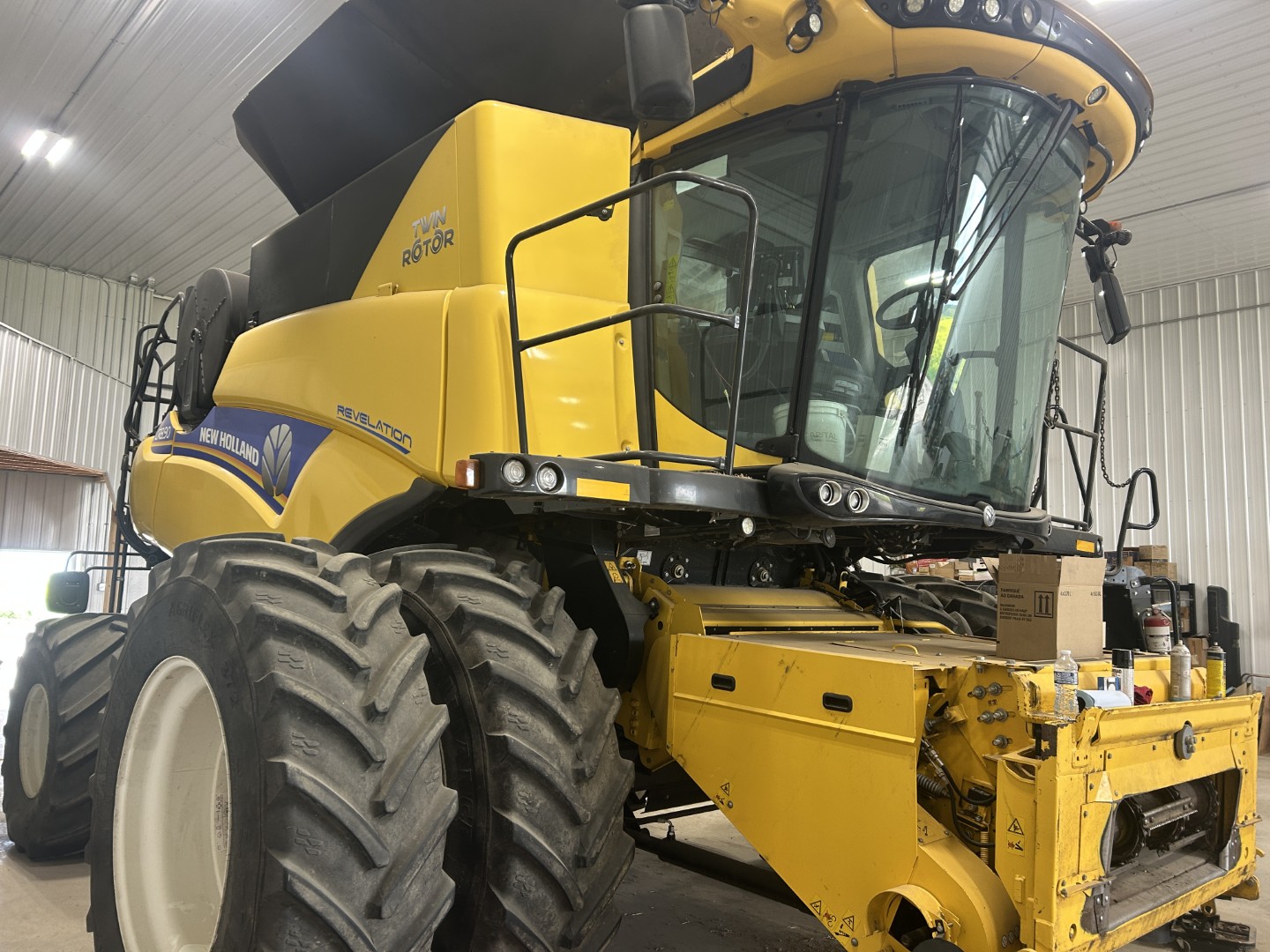 2018 New Holland CR8.90Z Combine