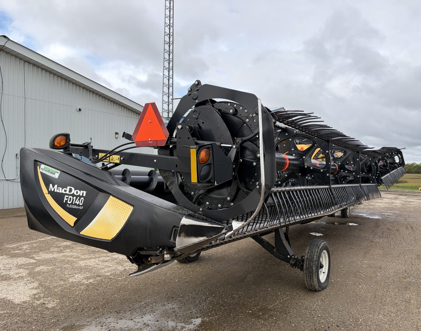 2018 MacDon FD140 Header Draper Flex
