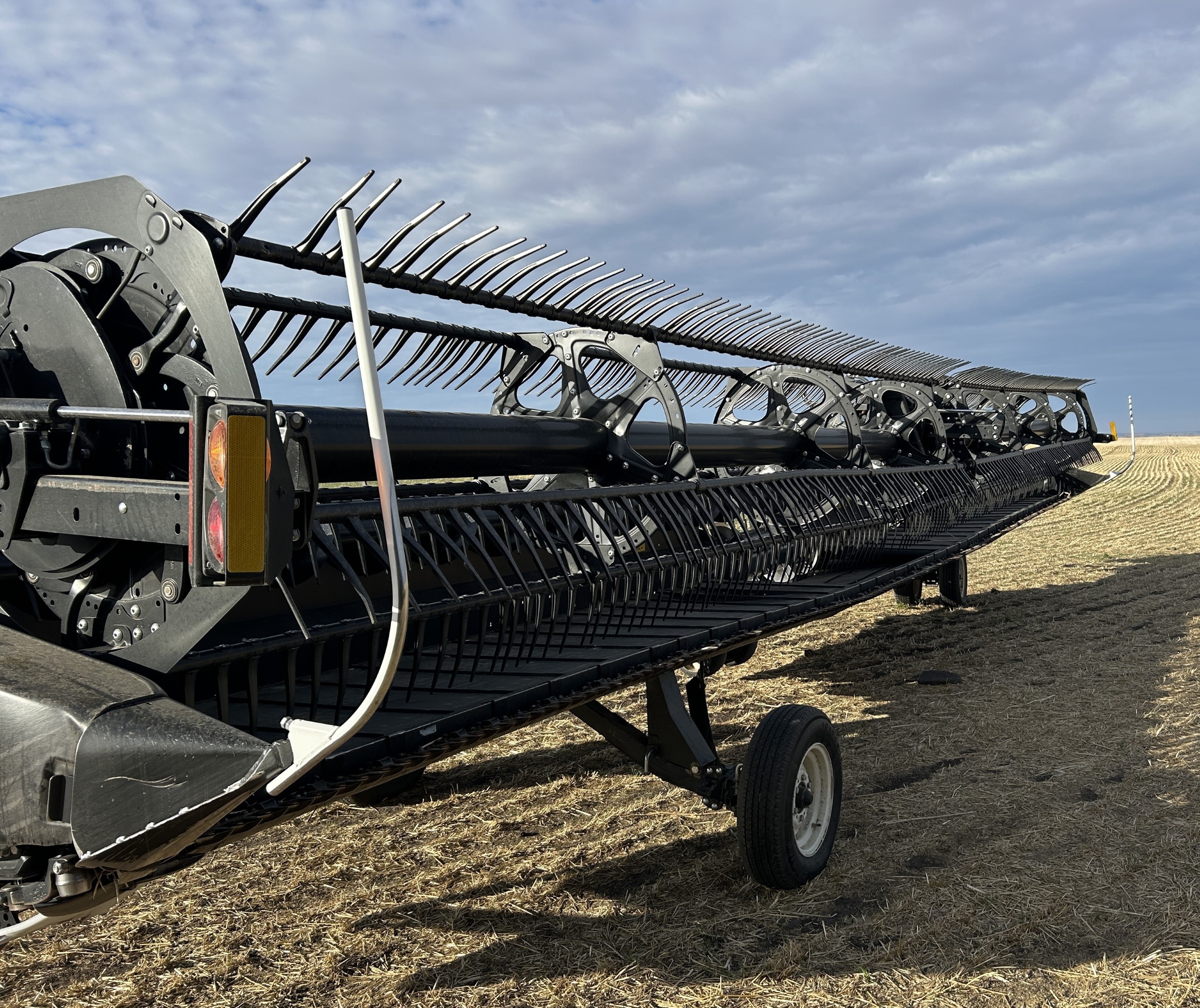 2021 MacDon FD140 Header Draper Flex