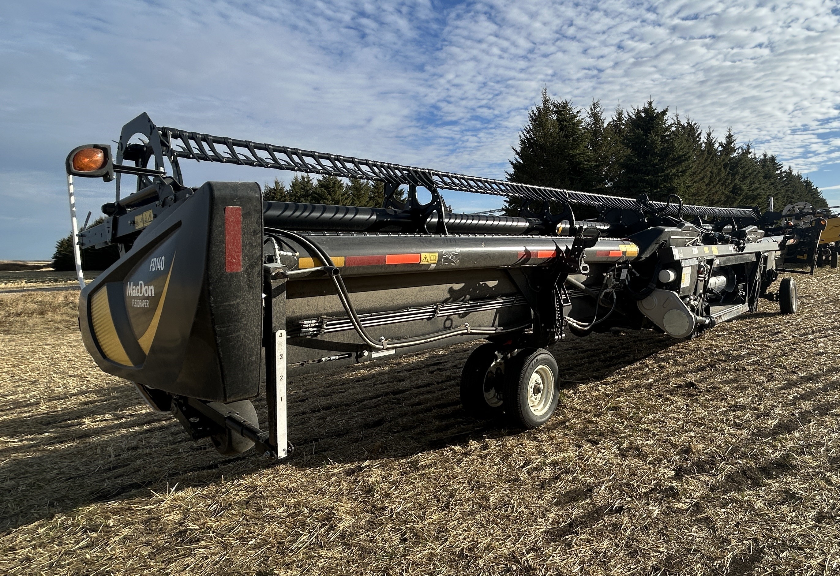 2021 MacDon FD140 Header Draper Flex