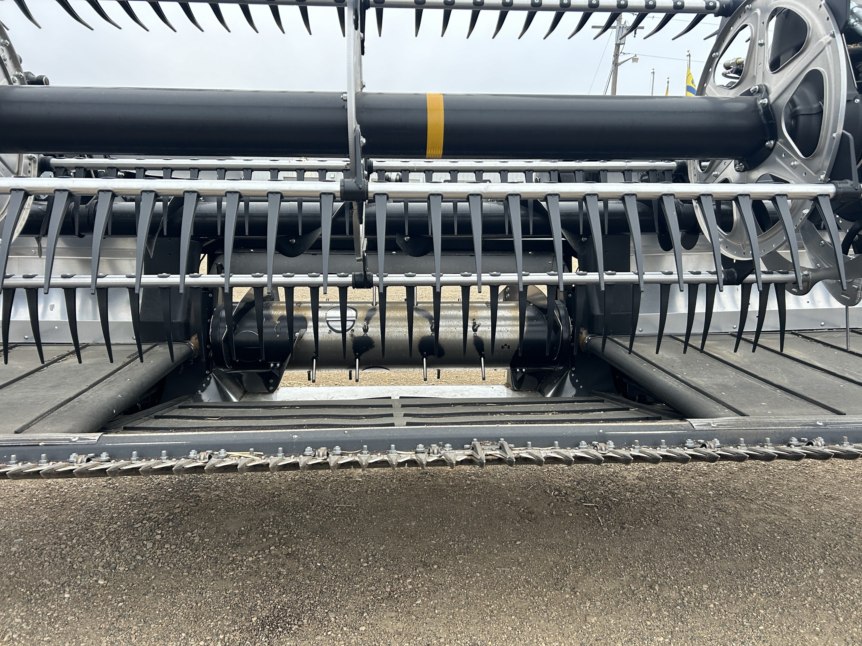 2023 MacDon FD240 Header Draper Flex