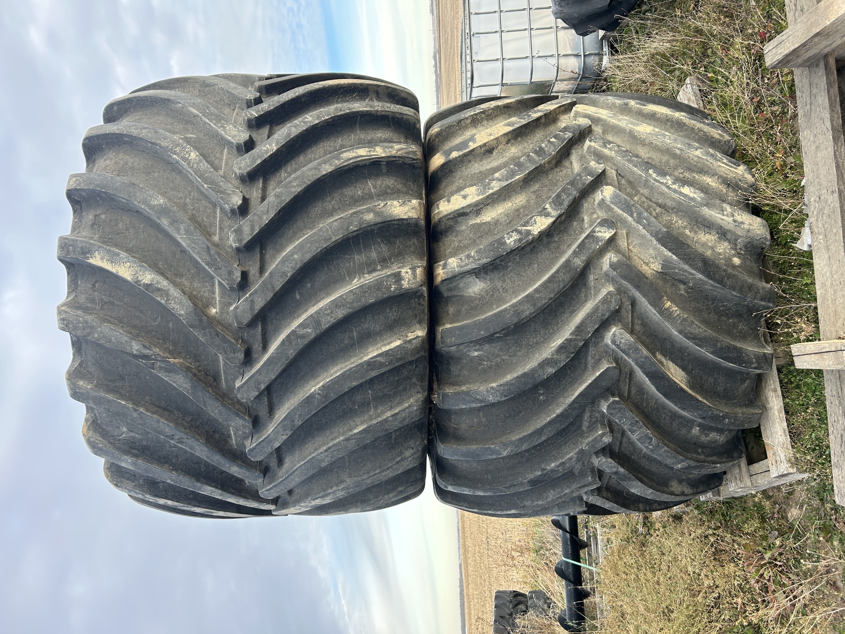 2022 Goodyear LSW1400/30R4 Tires