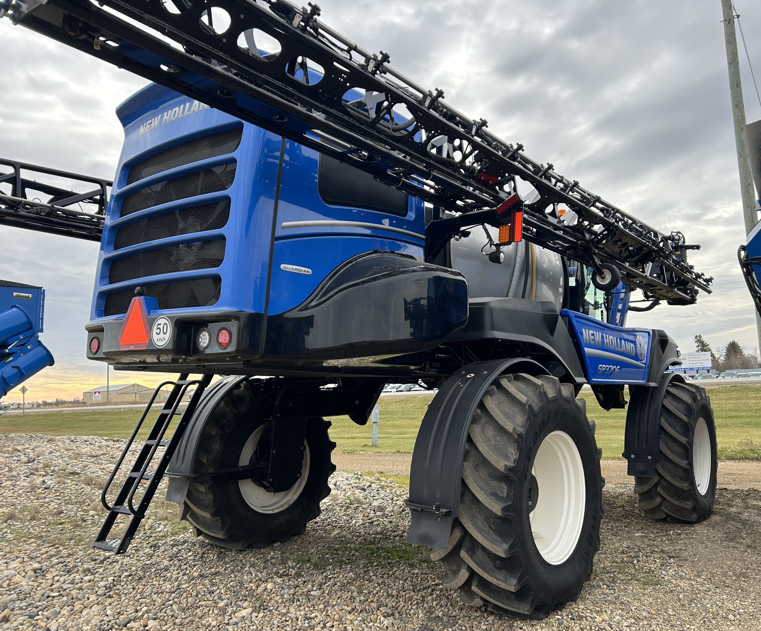 2023 New Holland SP.370F Sprayer/High Clearance