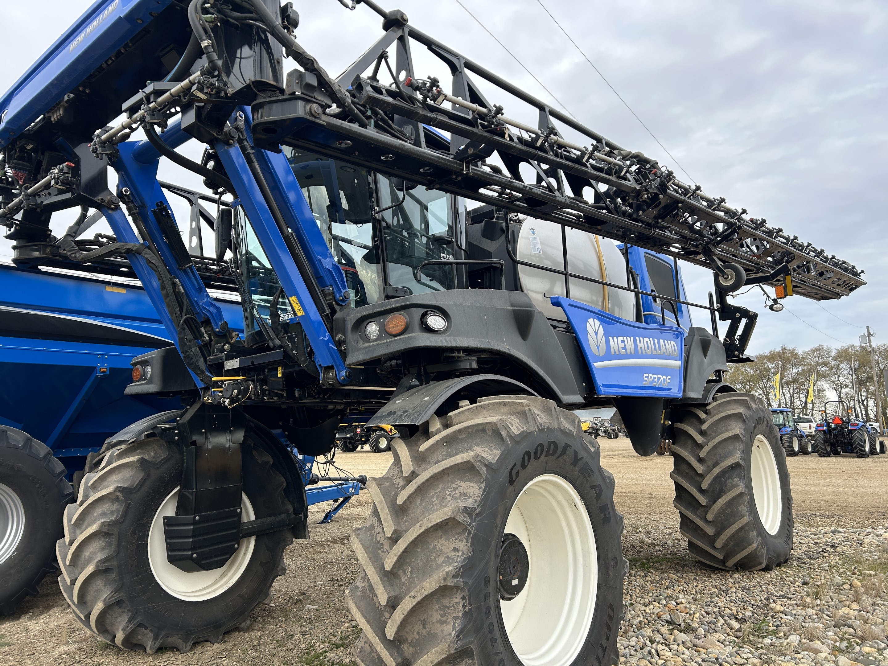 2023 New Holland SP.370F Sprayer/High Clearance