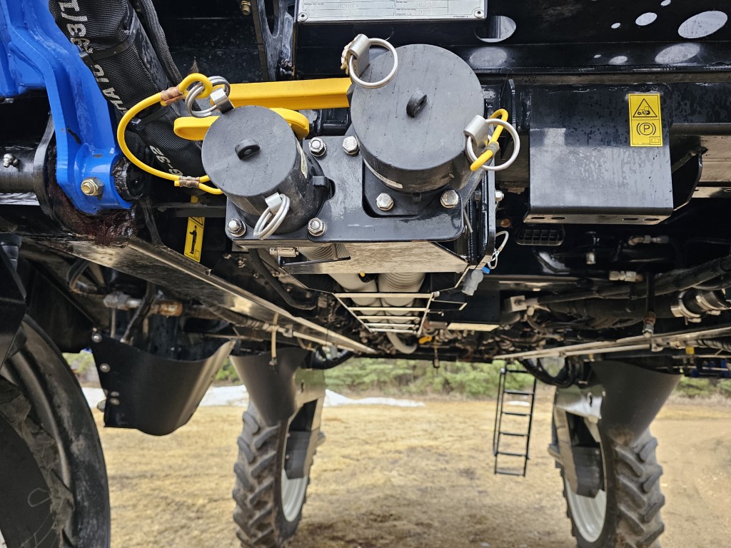 2022 New Holland SP.370F Sprayer/High Clearance