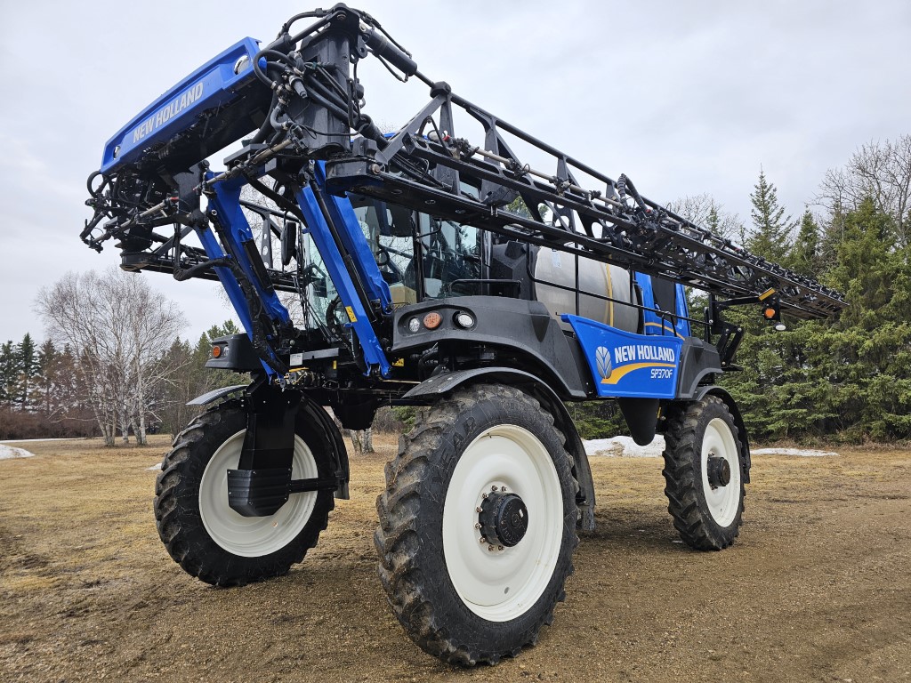 2022 New Holland SP.370F Sprayer/High Clearance