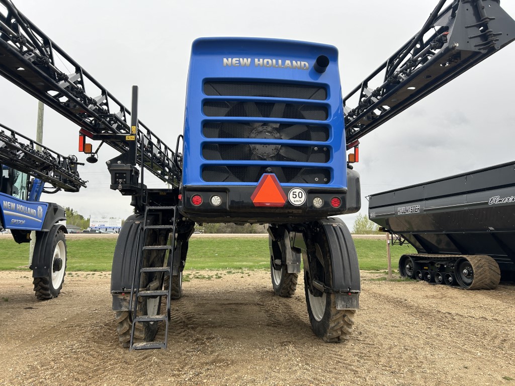 2023 New Holland SP.370F Sprayer/High Clearance