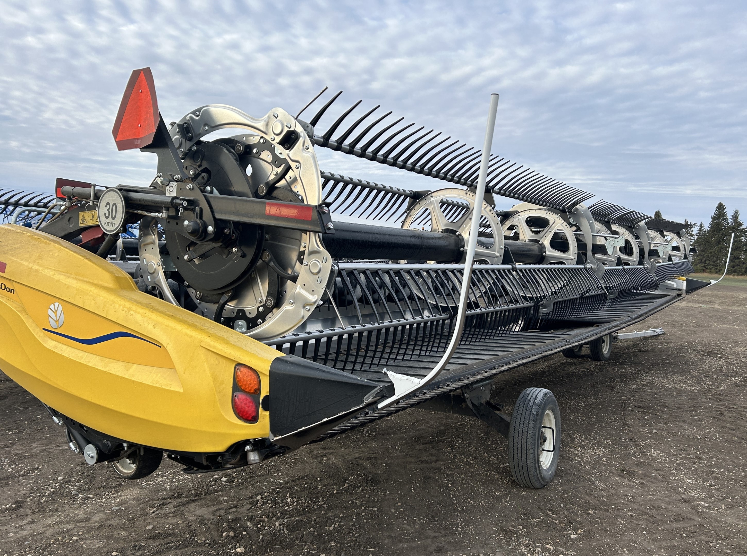 2023 MacDon FD240 Header Draper Flex