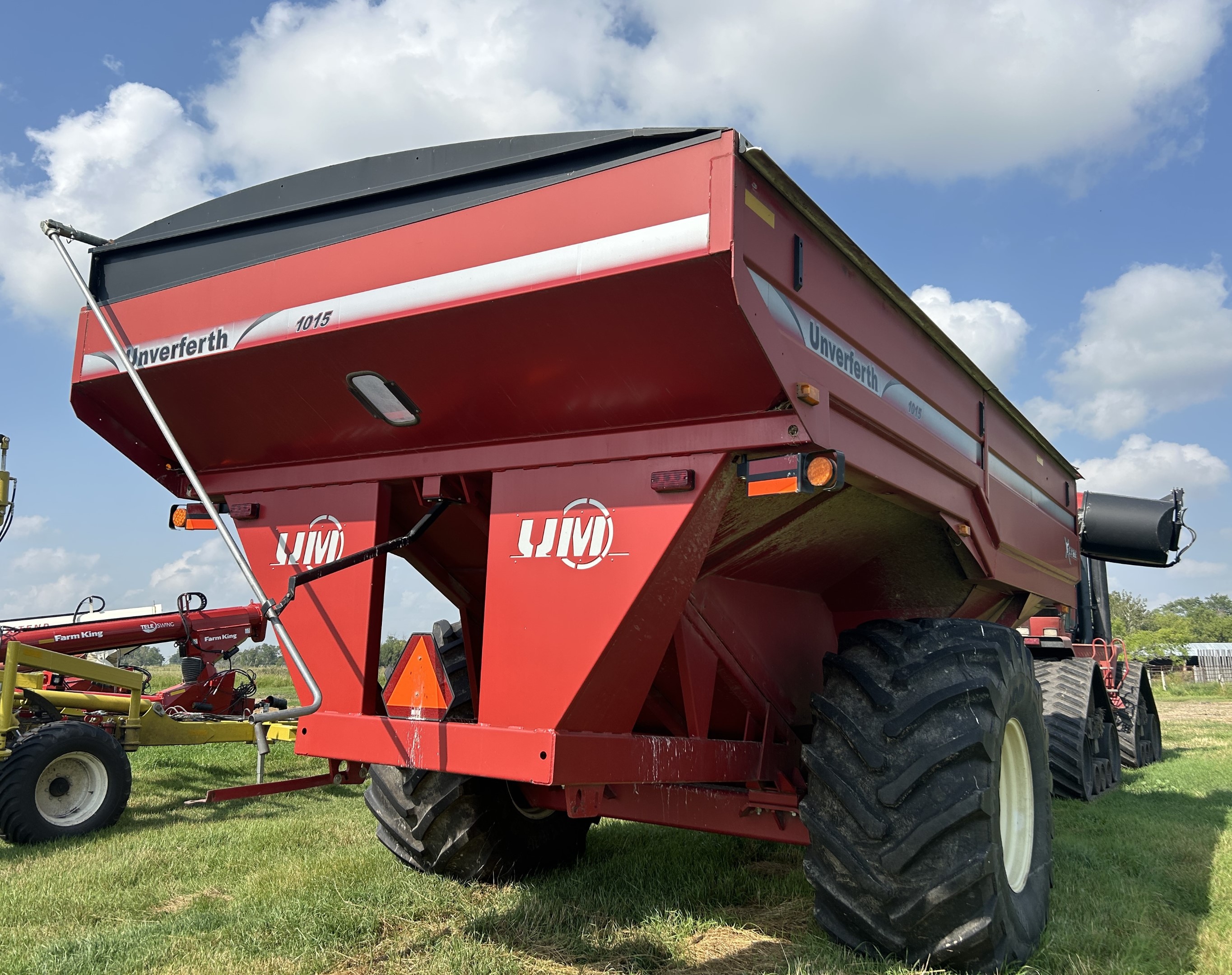 2010 Unverferth 1015 Grain Cart