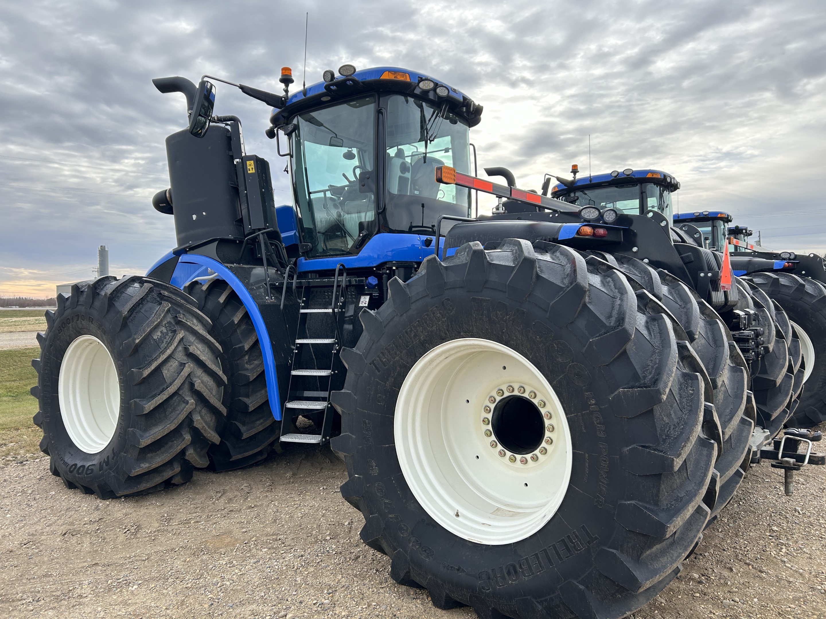 2023 New Holland T9.645HD Tractor 4WD