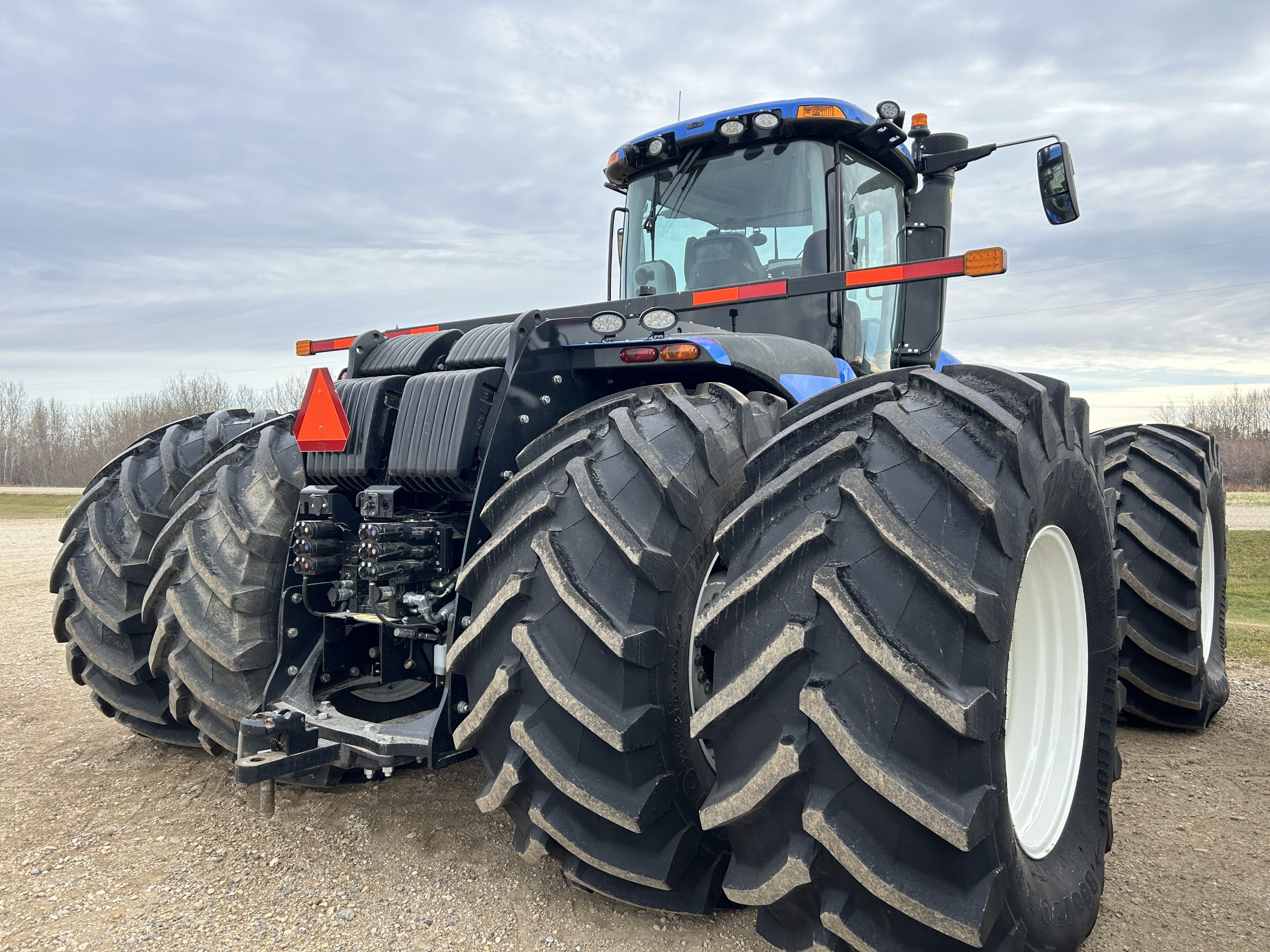 2023 New Holland T9.645HD Tractor 4WD