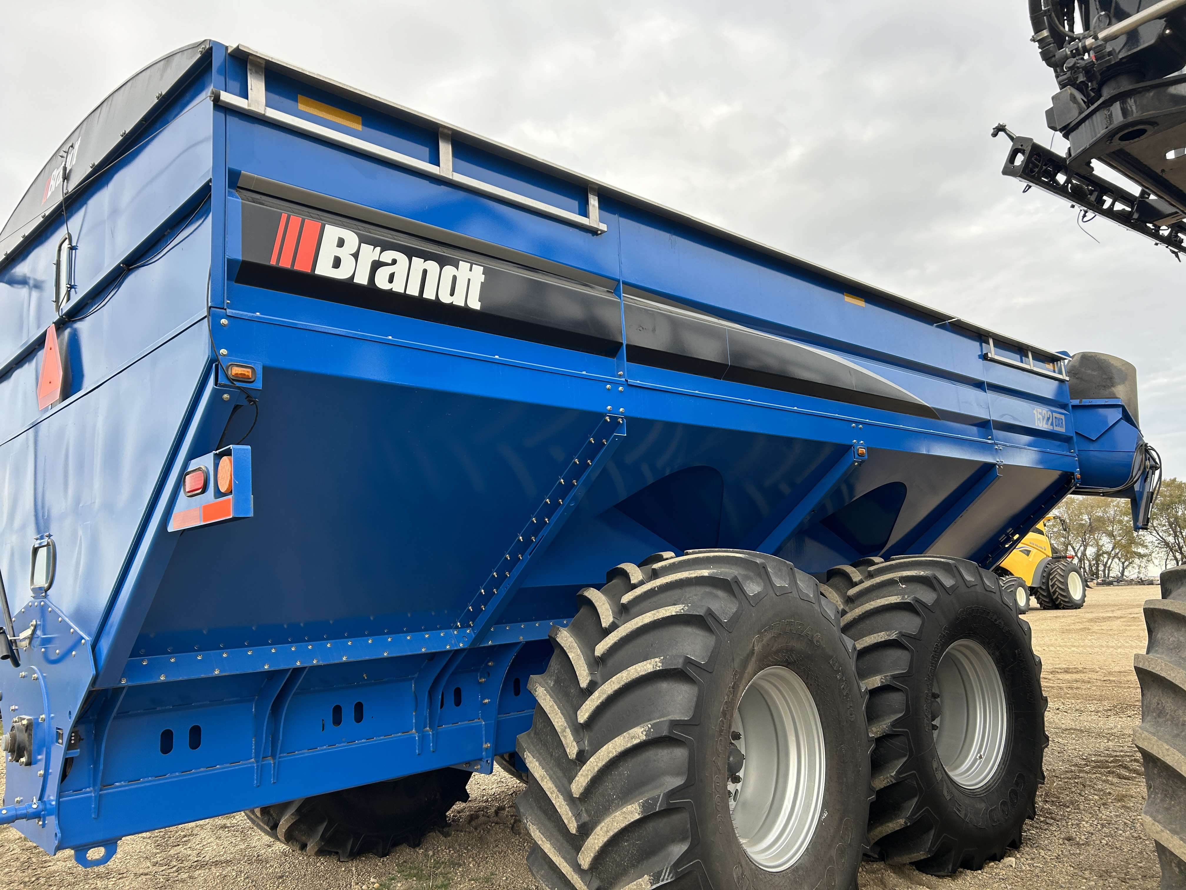 2019 Brandt 1522 Grain Cart