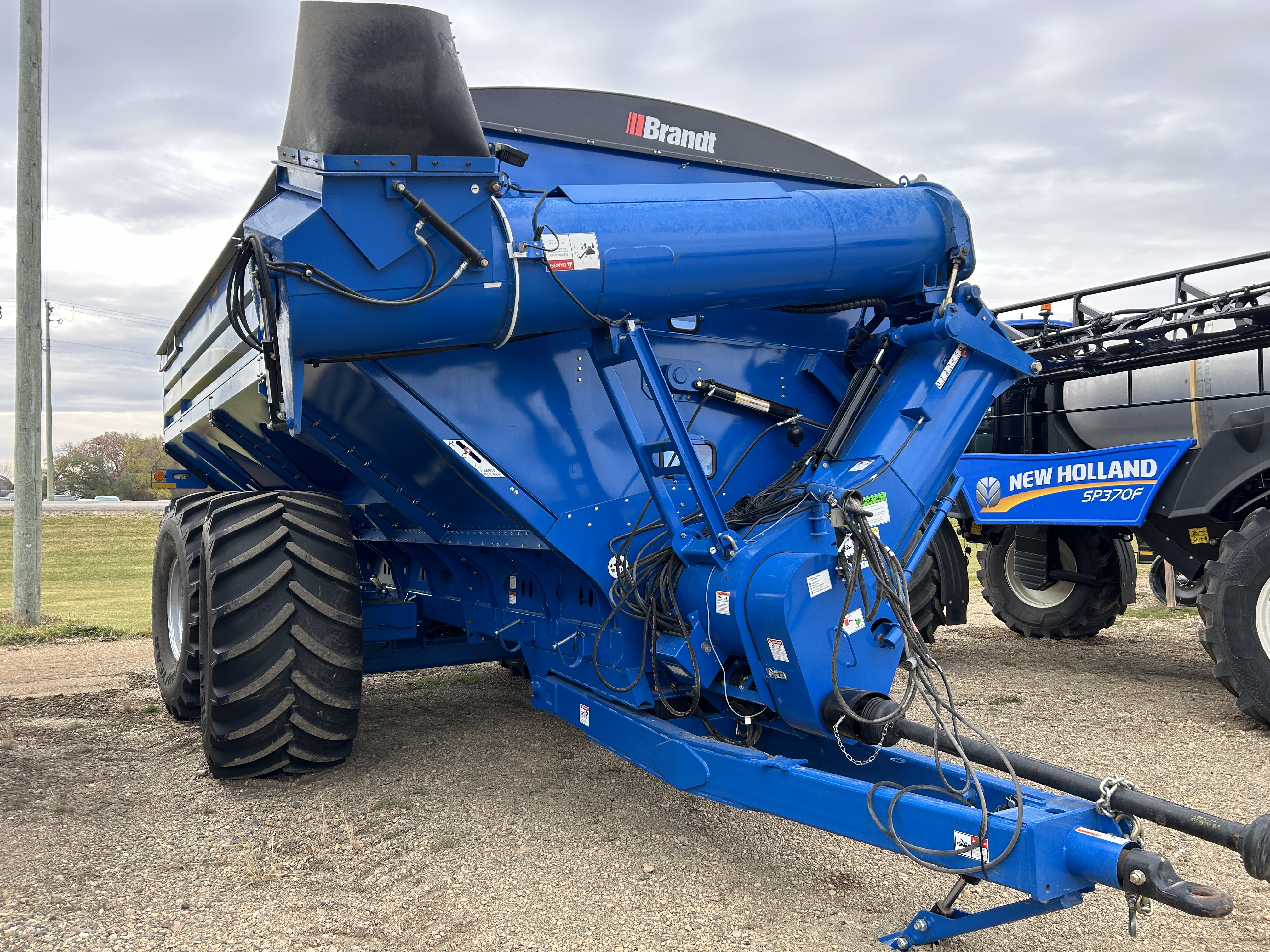 2019 Brandt 1522 Grain Cart