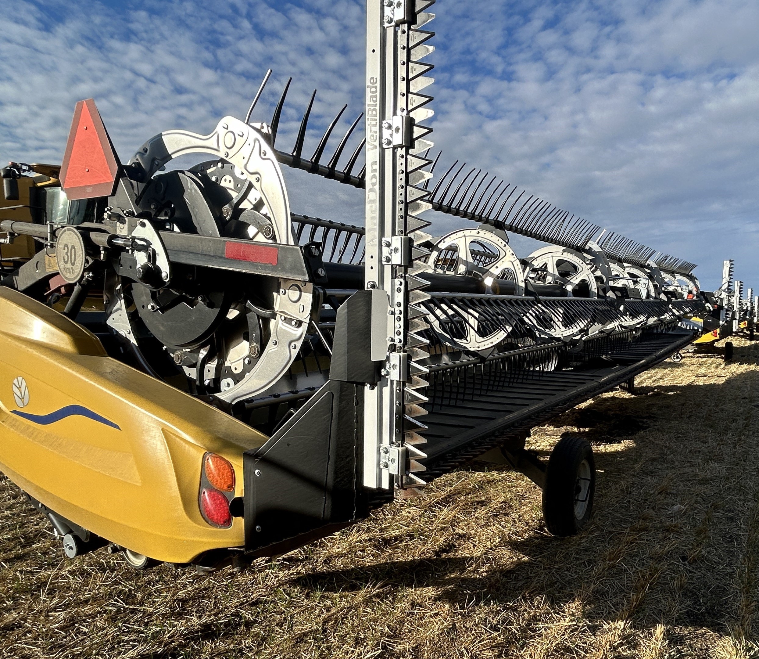 2024 MacDon FD240 Header Draper Flex