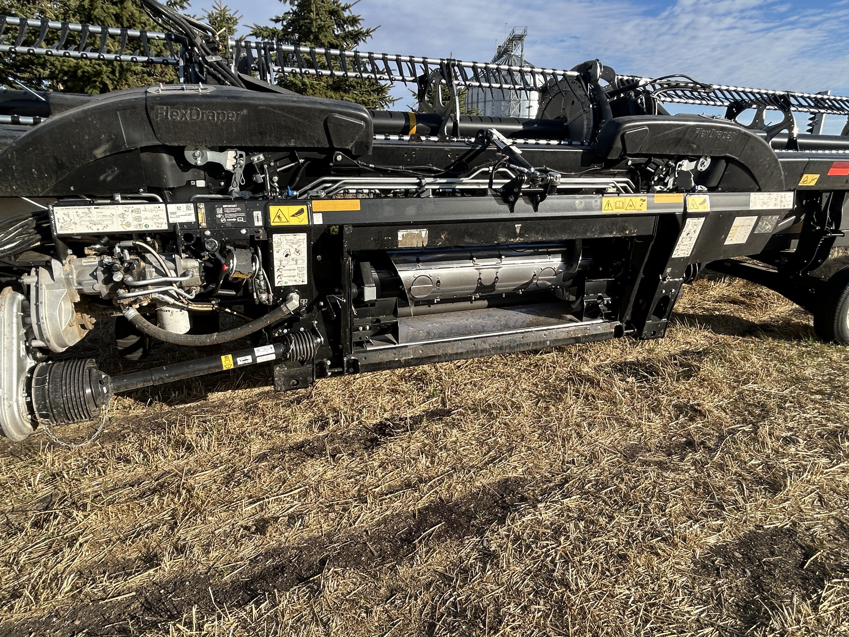 2024 MacDon FD240 Header Draper Flex