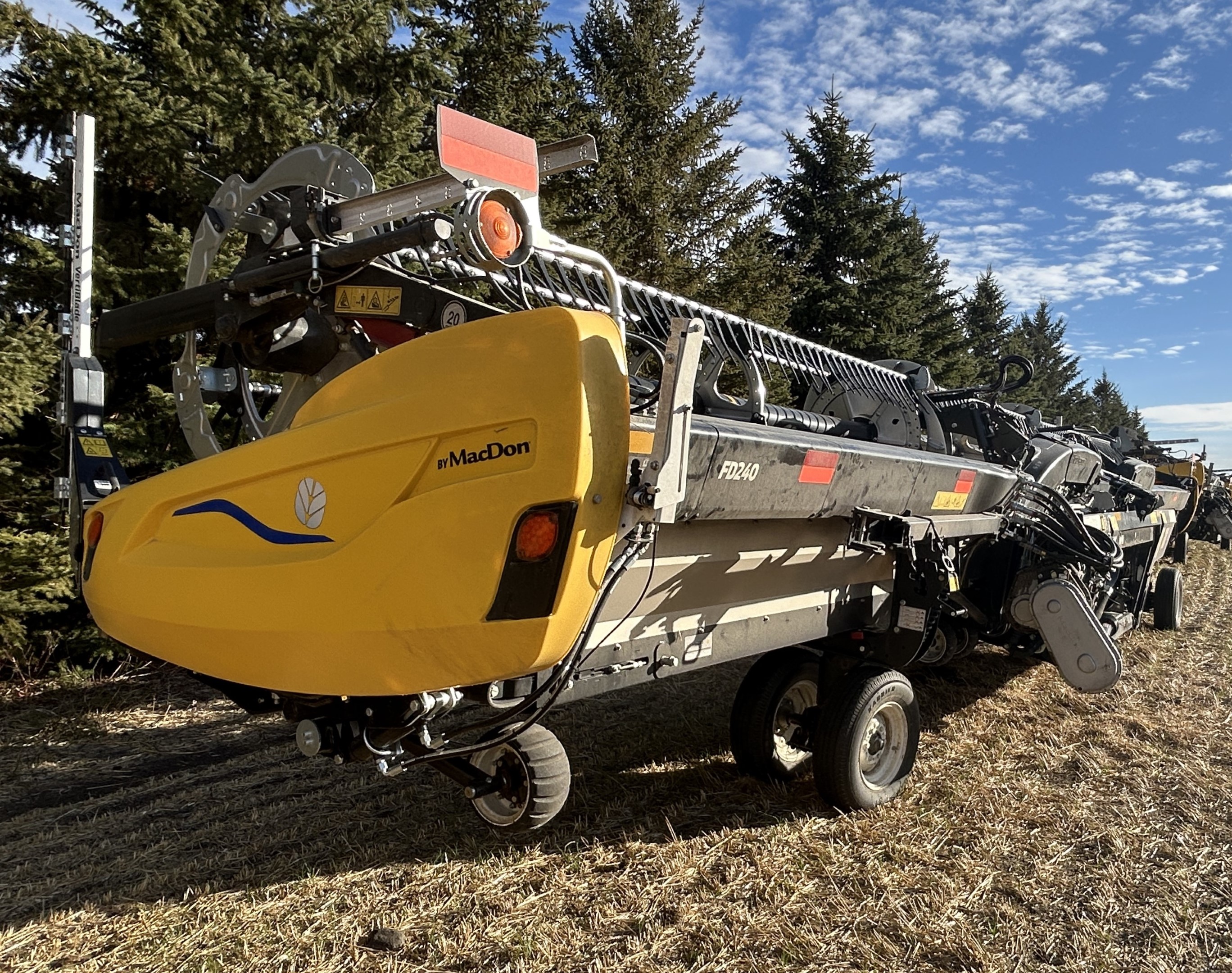 2024 MacDon FD240 Header Draper Flex