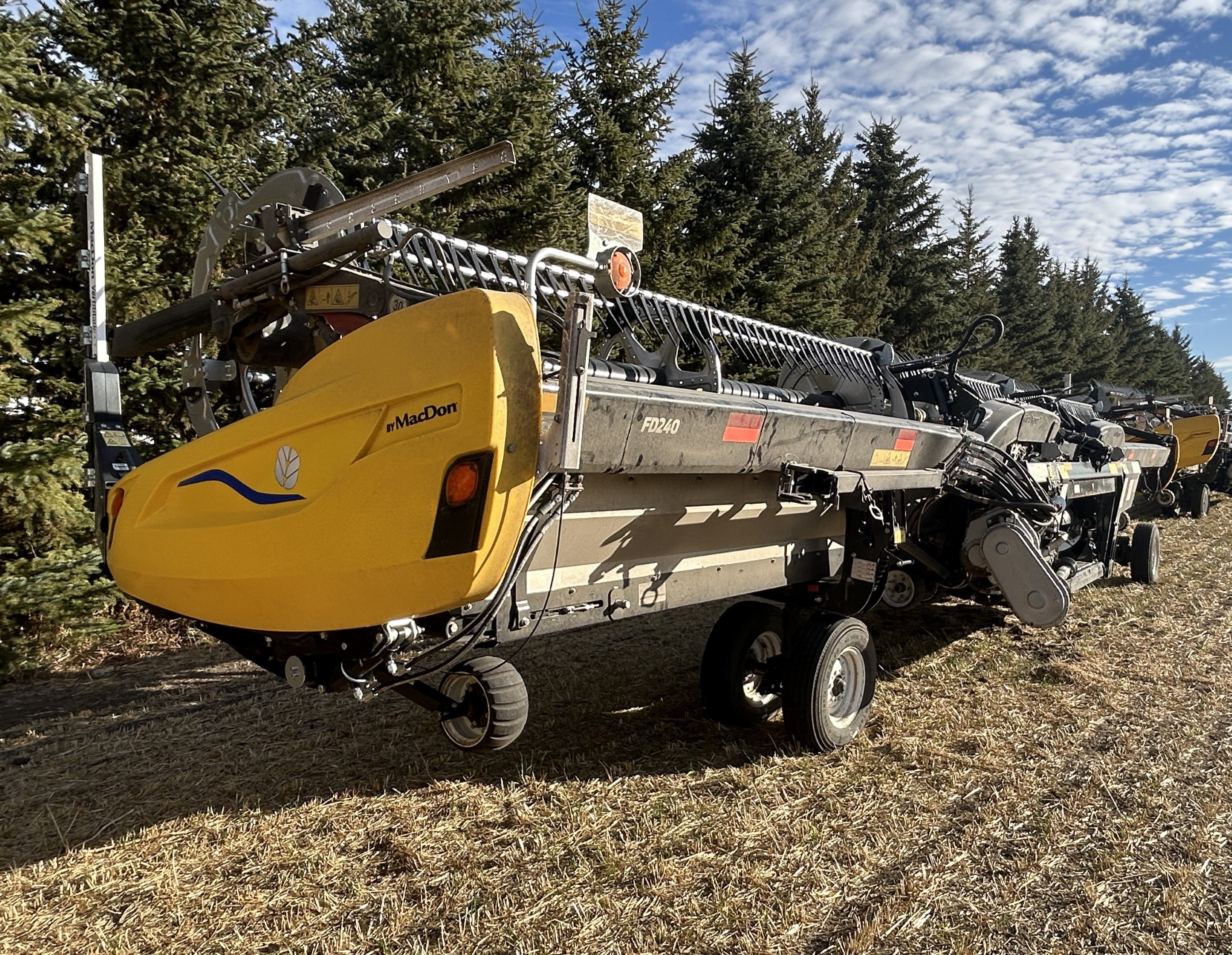 2024 MacDon FD240 Header Draper Flex