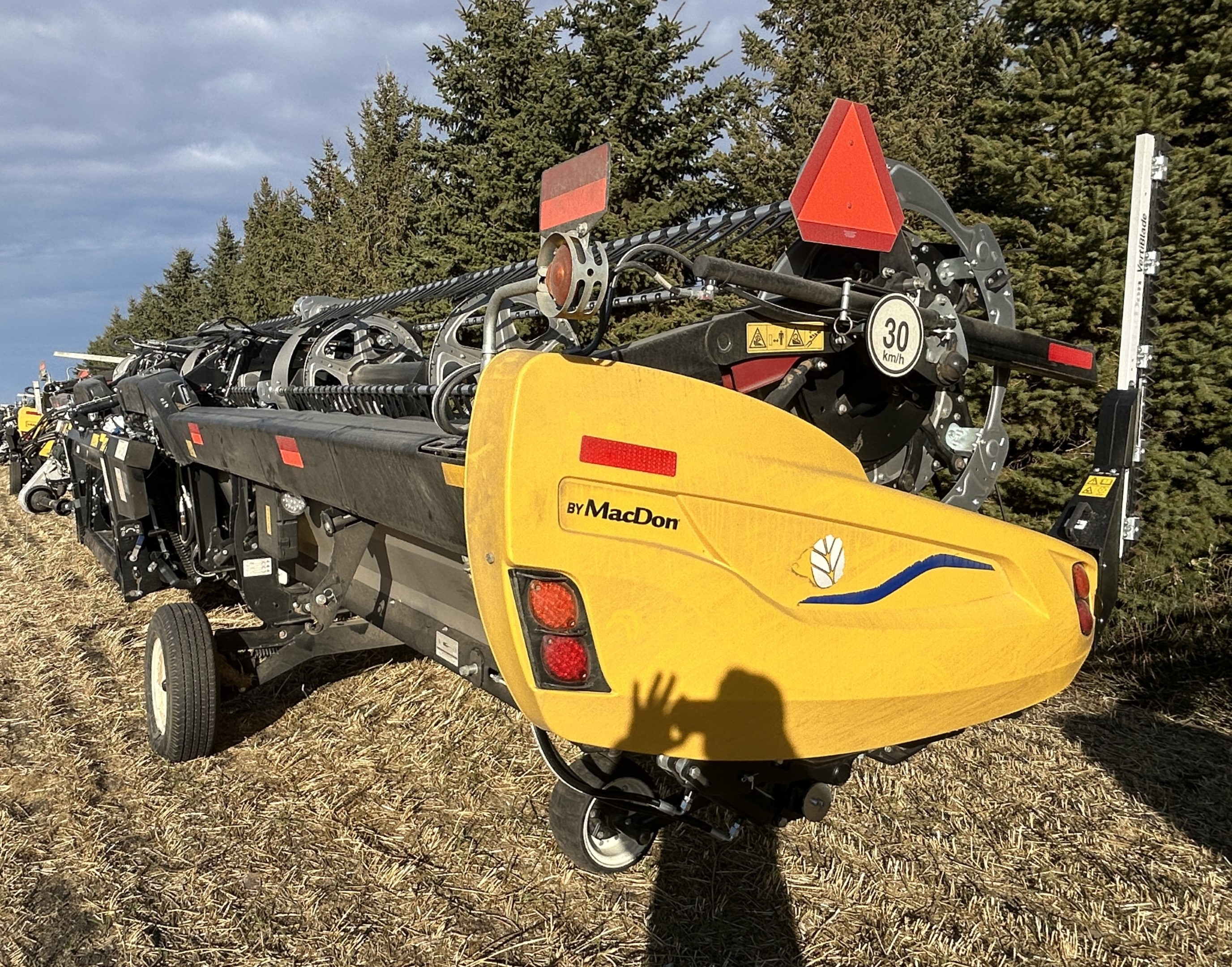 2024 MacDon FD240 Header Draper Flex