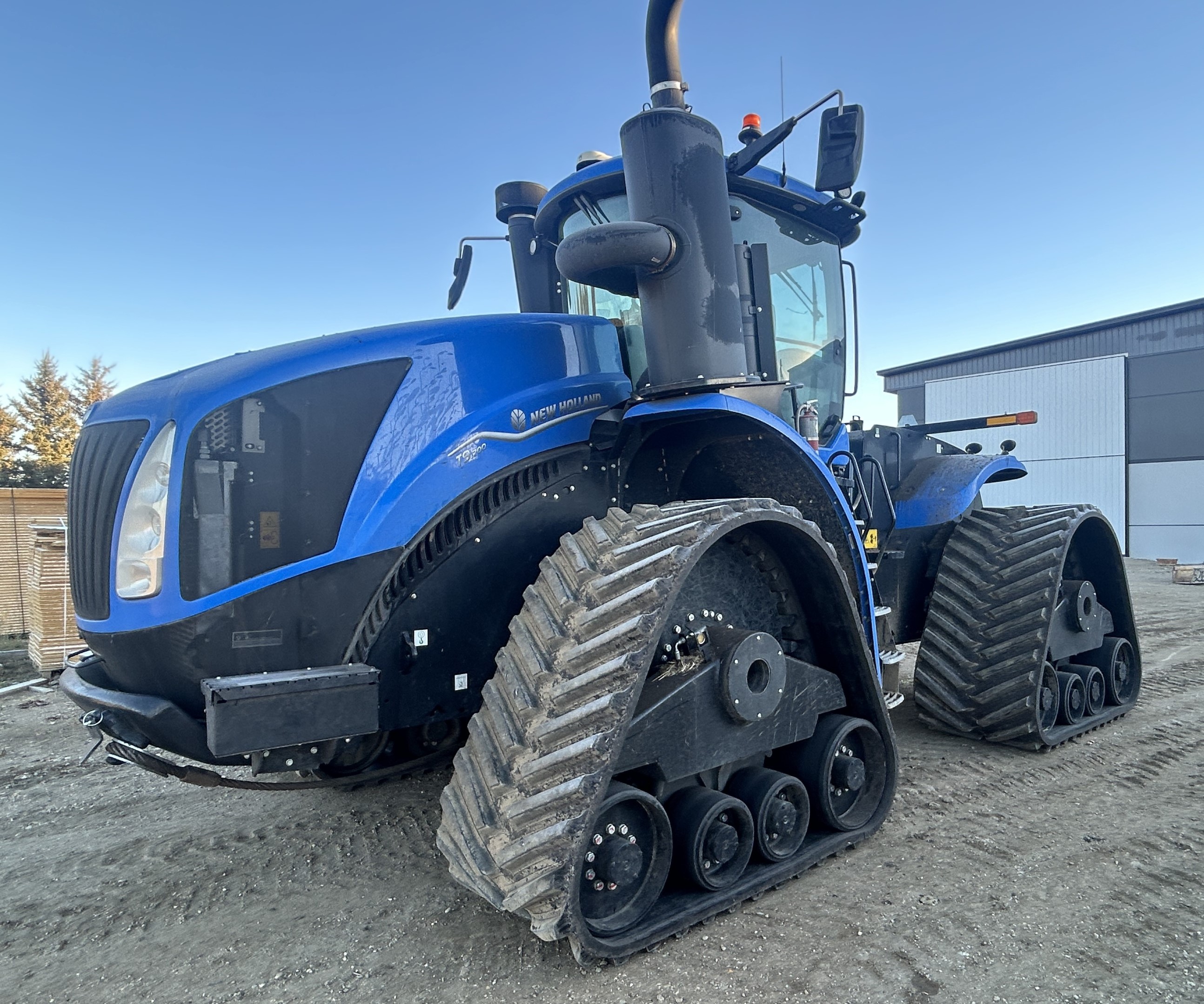 2023 New Holland T9.700 Tractor Rubber Track