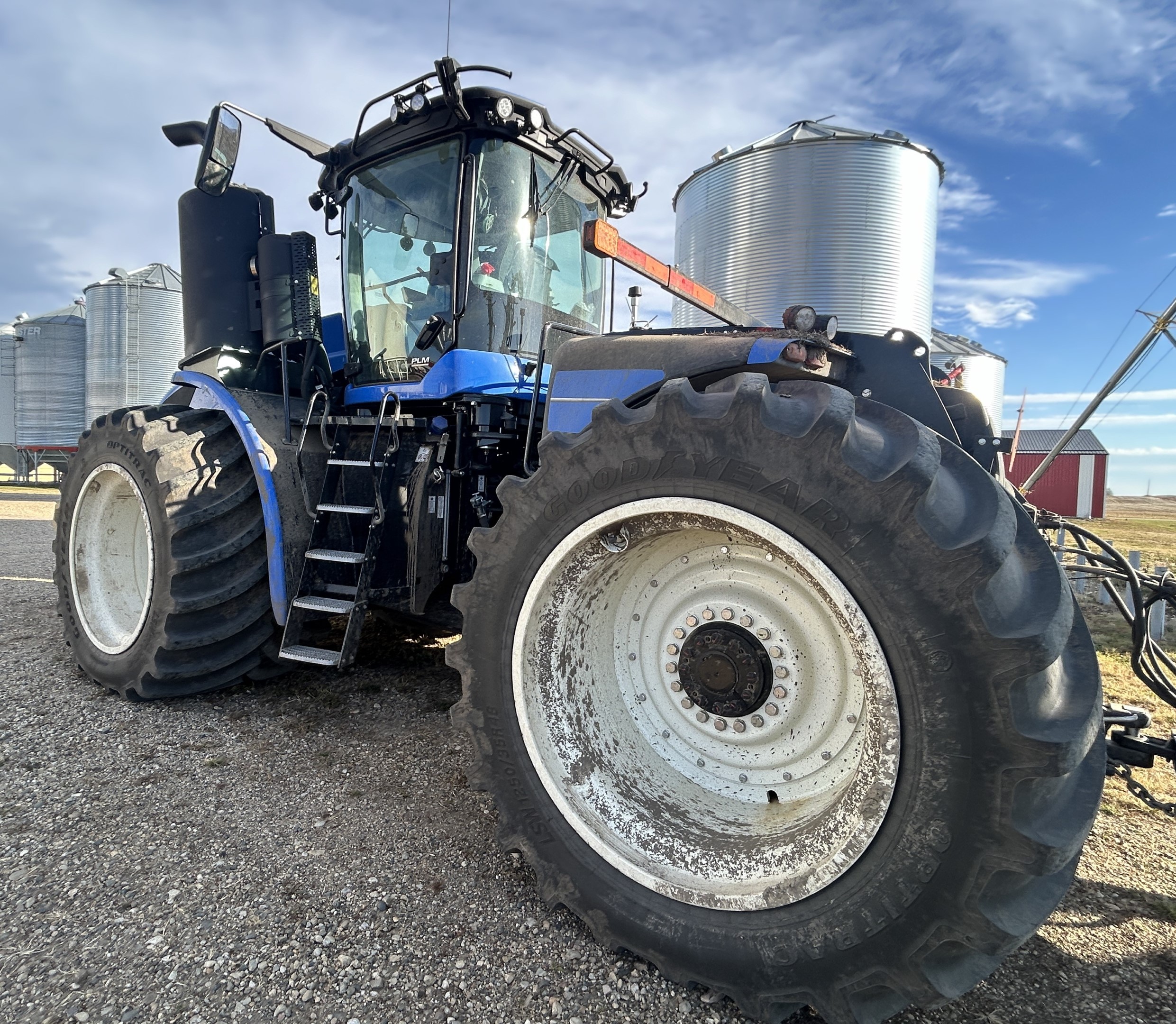 2024 New Holland T9.655 PLMI Tractor 4WD