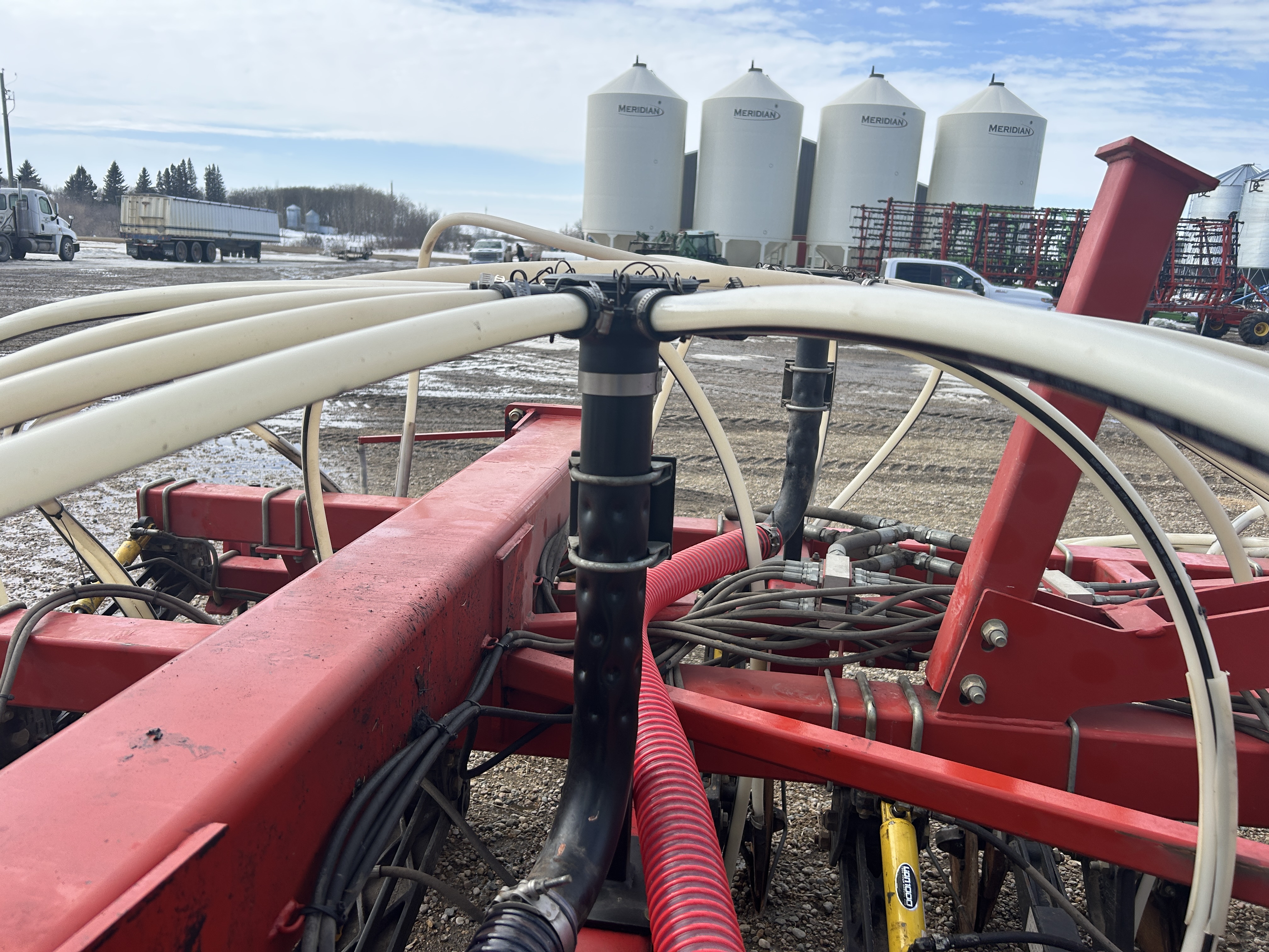 2011 Bourgault 3310-75 Air Drill
