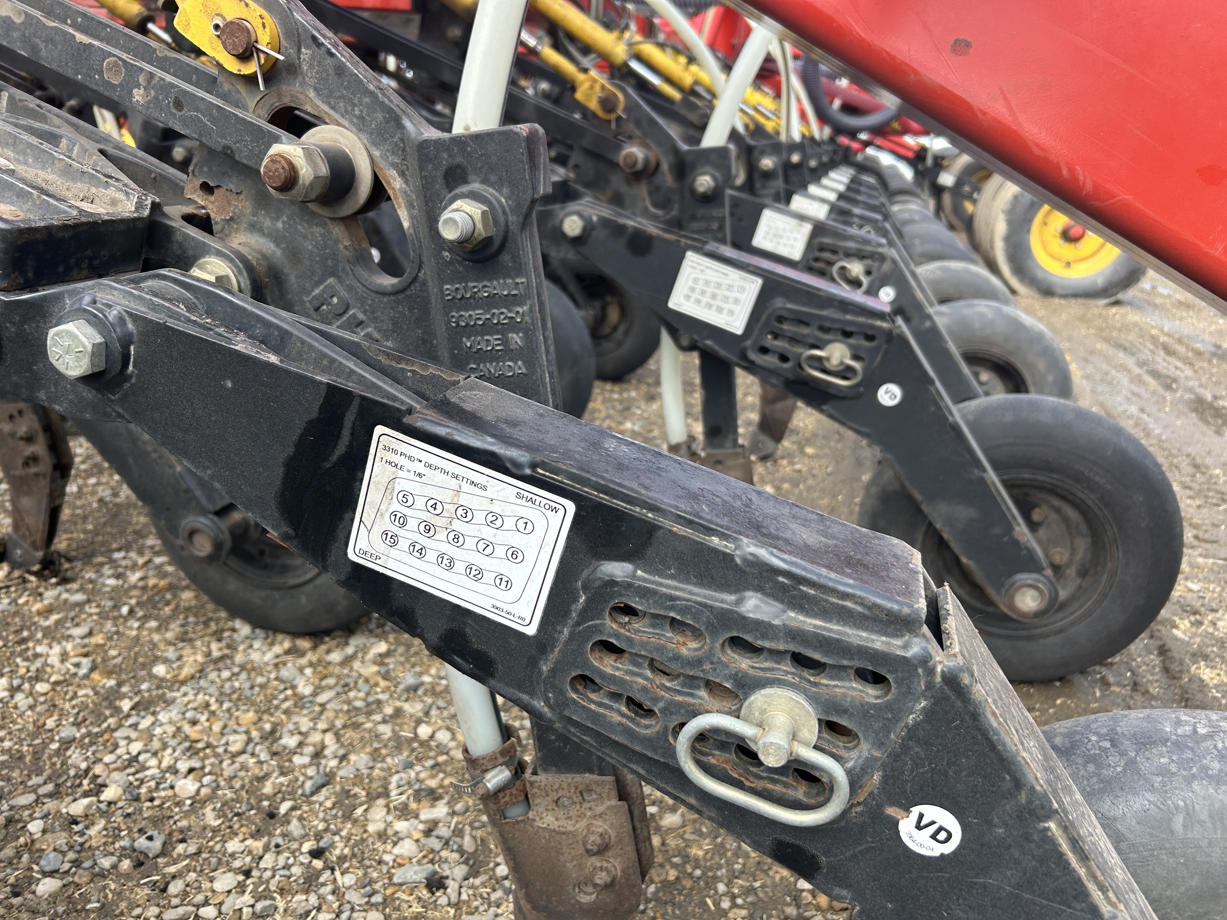2011 Bourgault 3310-75 Air Drill