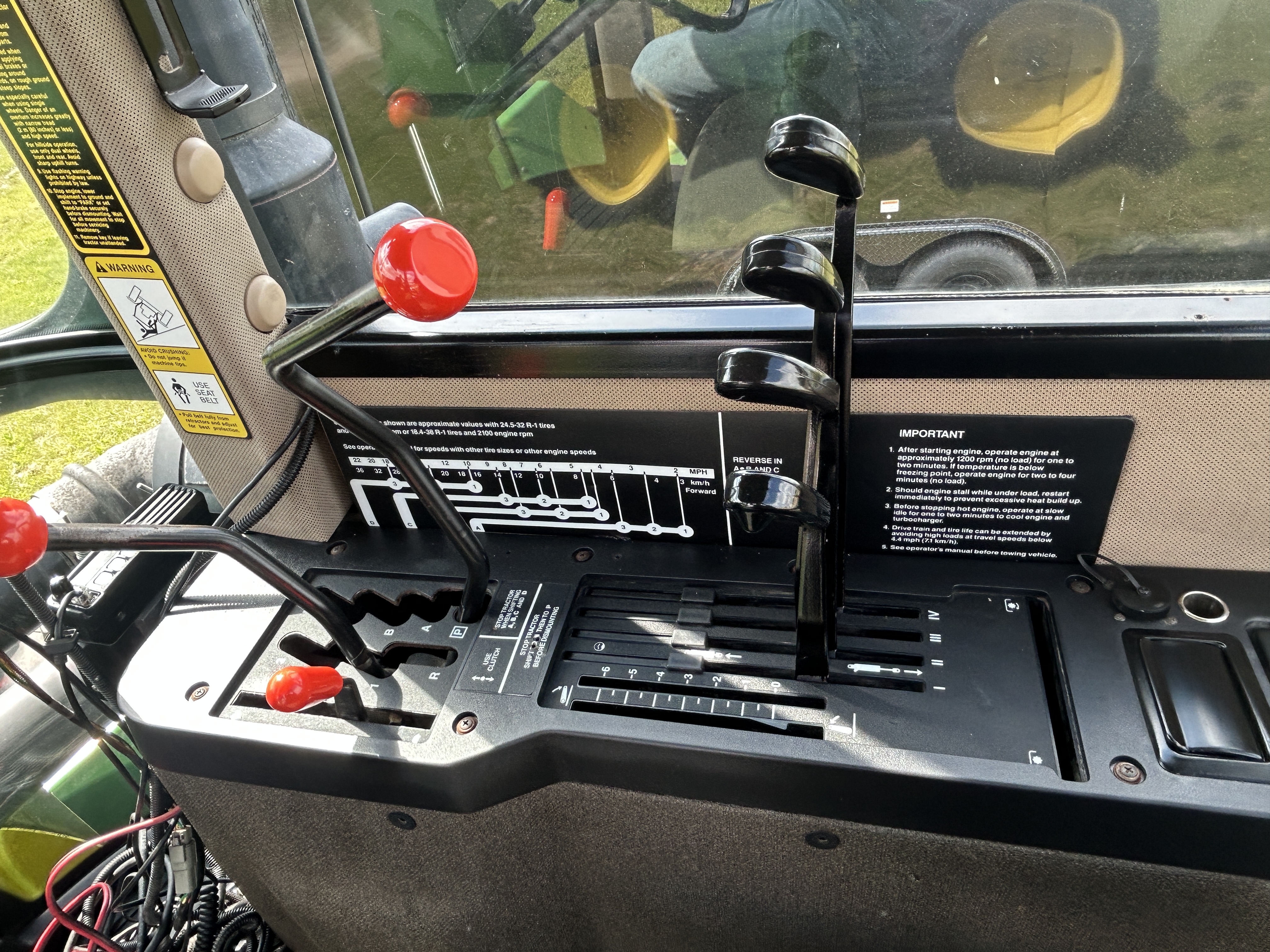 1992 John Deere 8560 Tractor 4WD