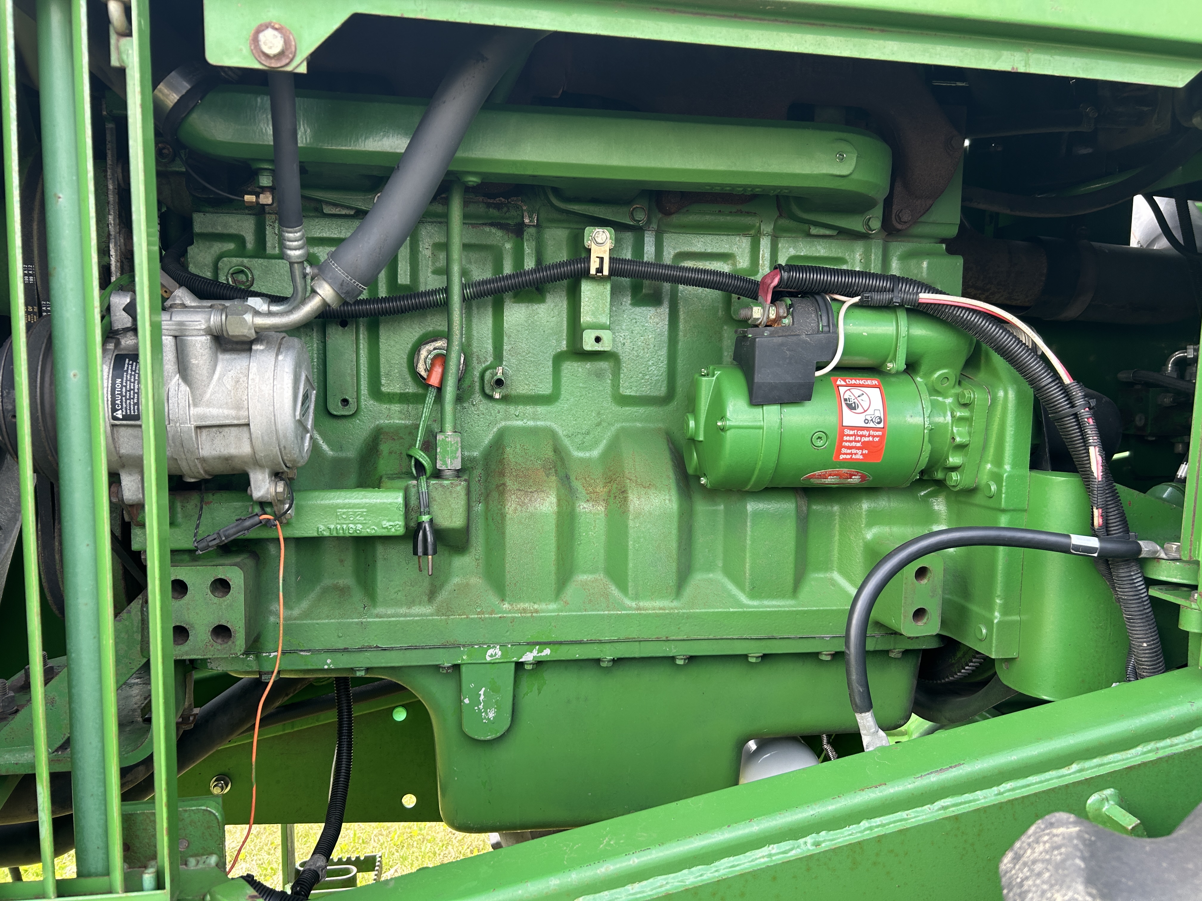 1992 John Deere 8560 Tractor 4WD