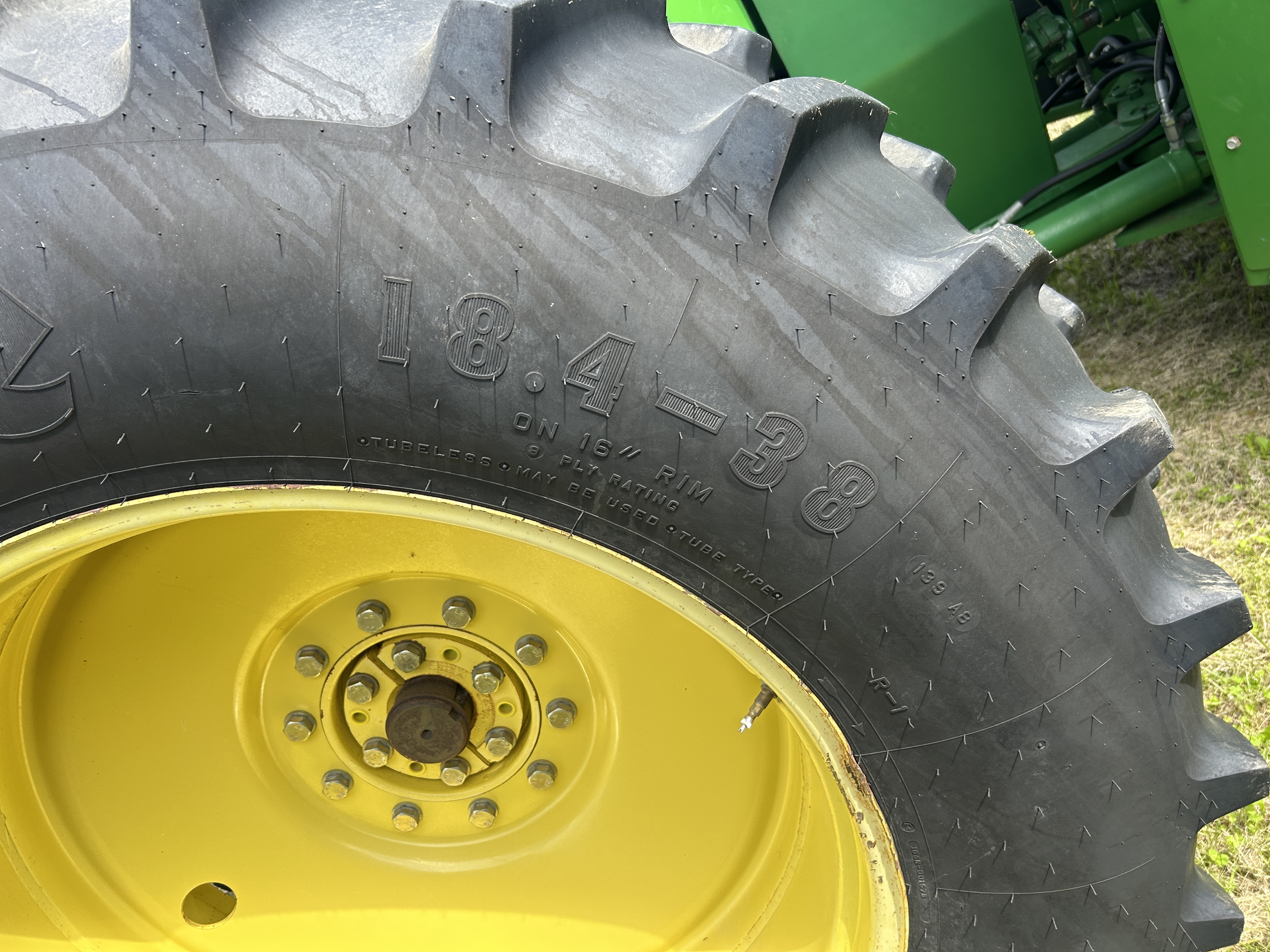 1992 John Deere 8560 Tractor 4WD