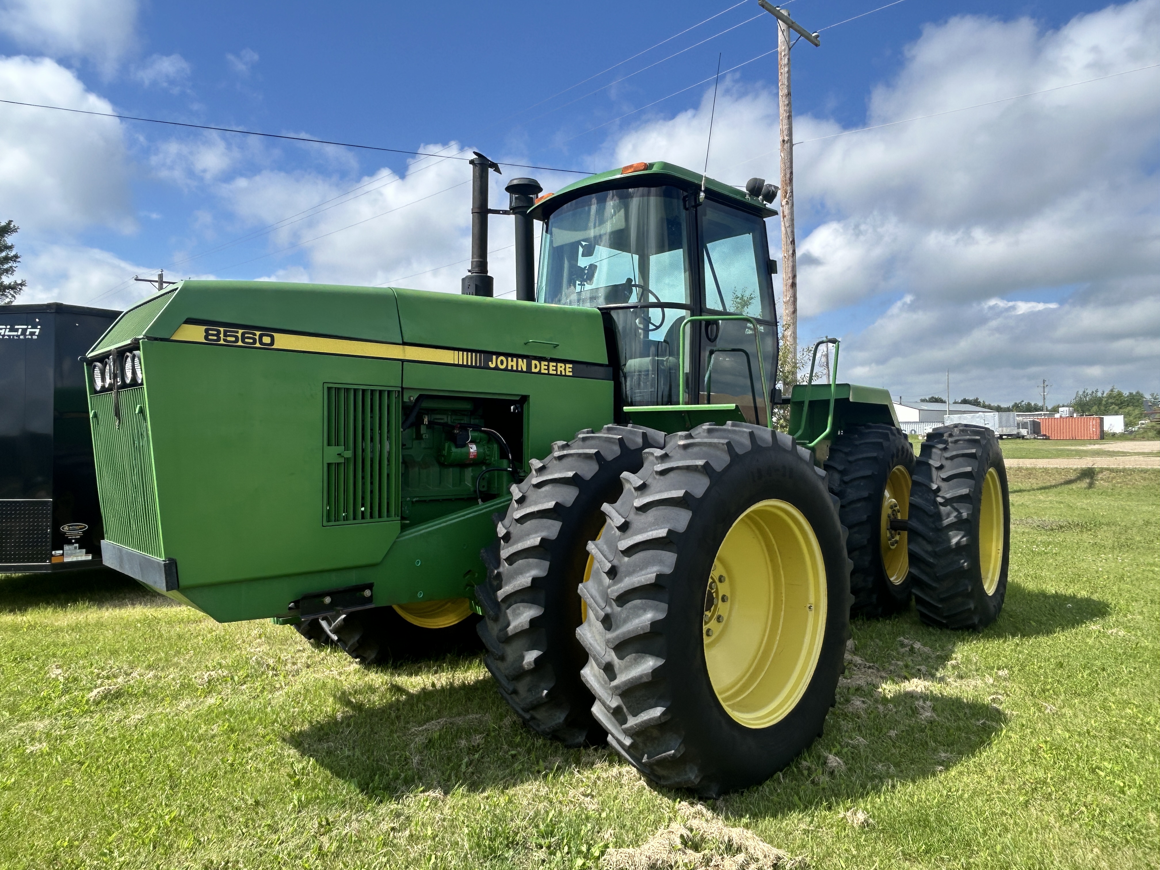 1992 John Deere 8560 Tractor 4WD