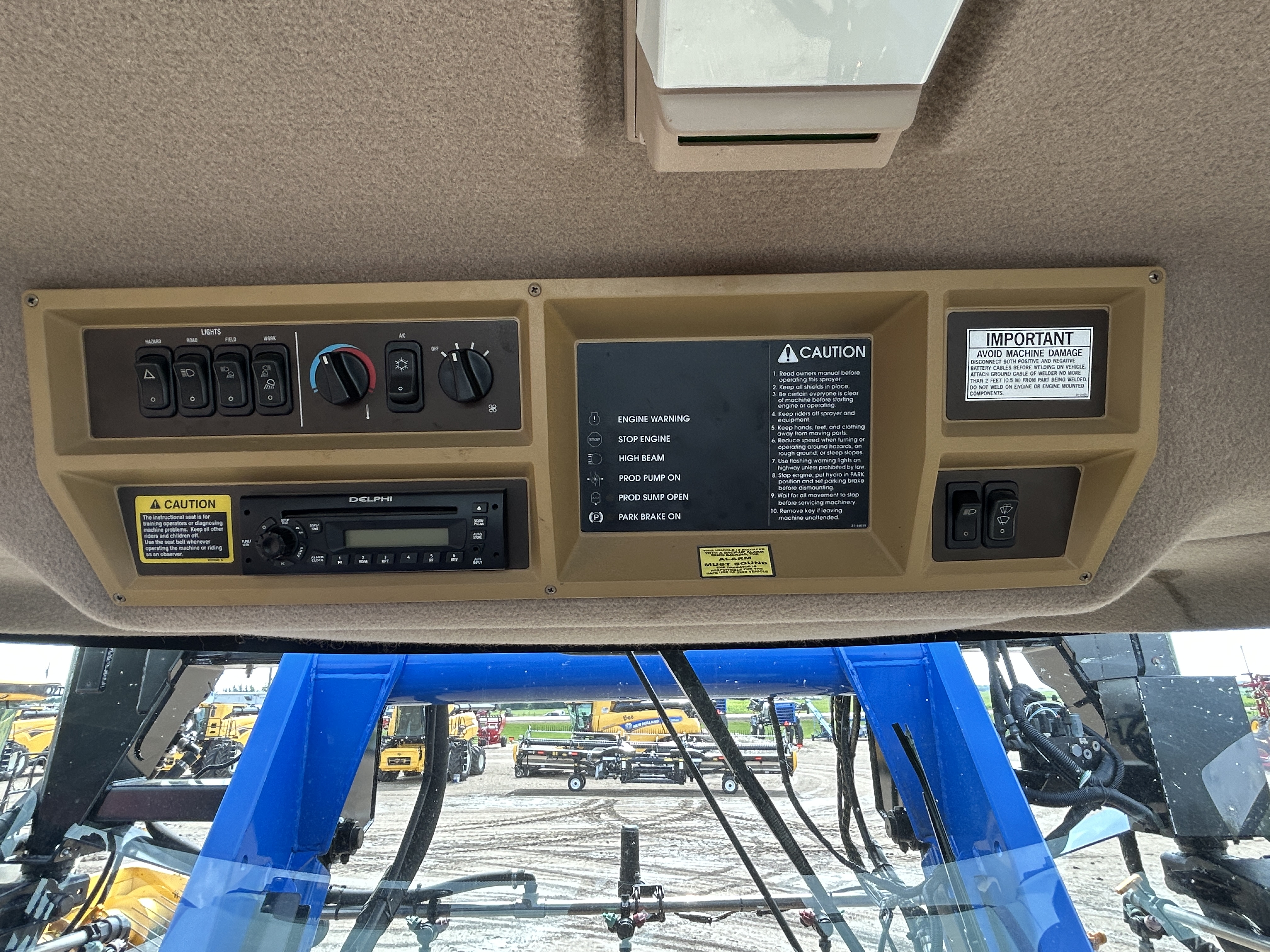 2011 New Holland SP.240F Sprayer/High Clearance