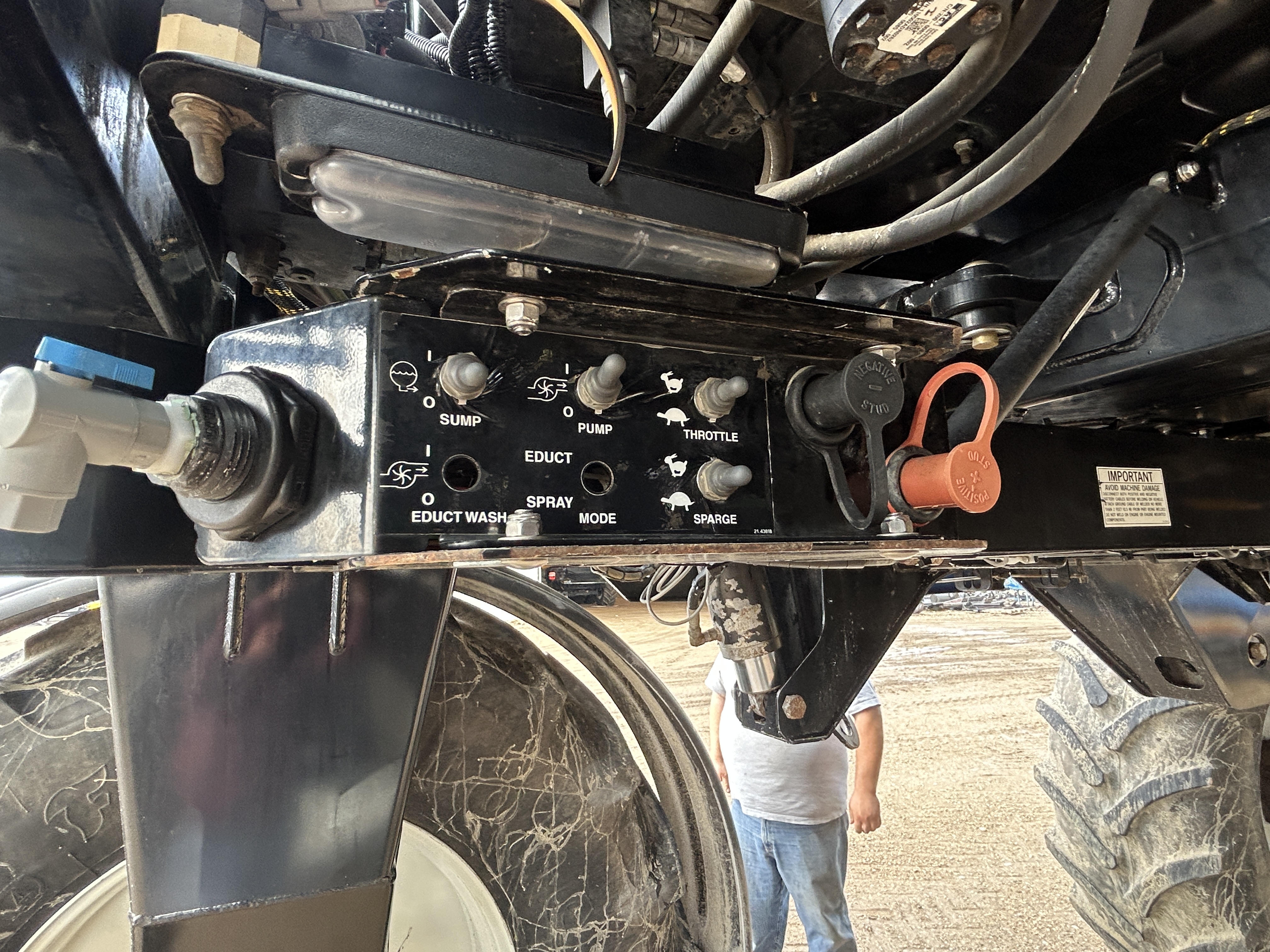 2011 New Holland SP.240F Sprayer/High Clearance