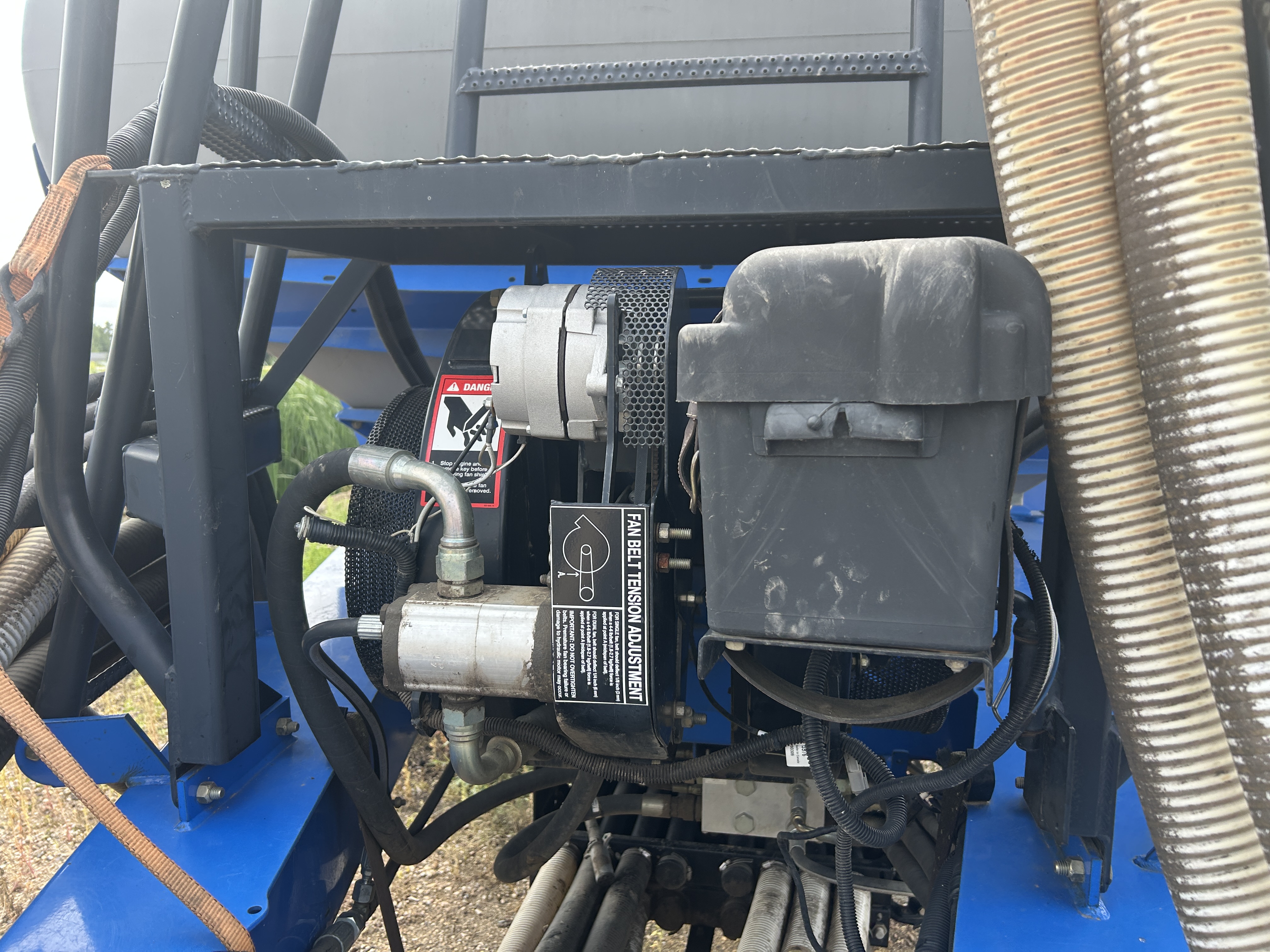 2007 New Holland SC380 Air Tank/Cart