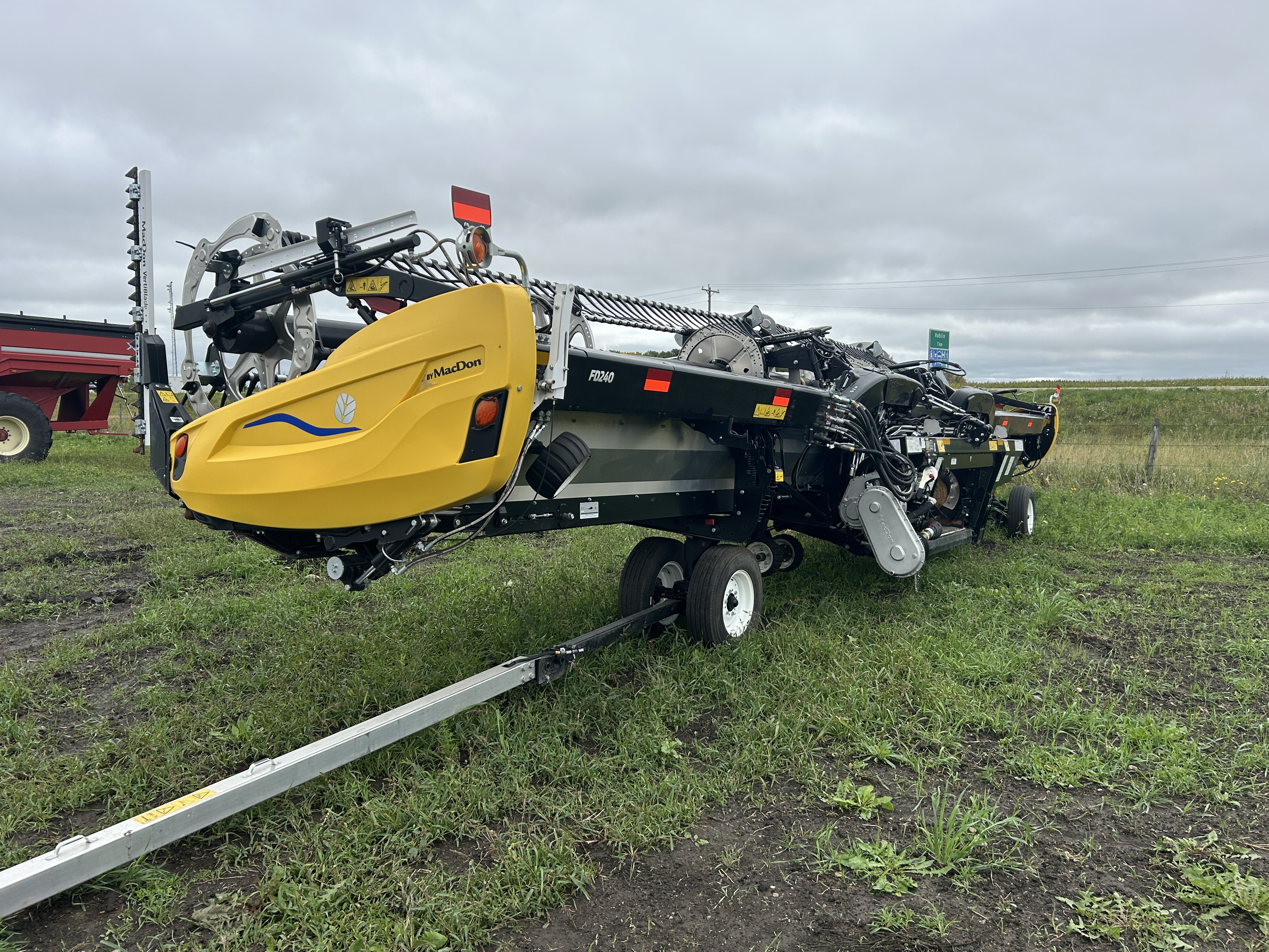 2024 MacDon FD240 Header Draper Flex