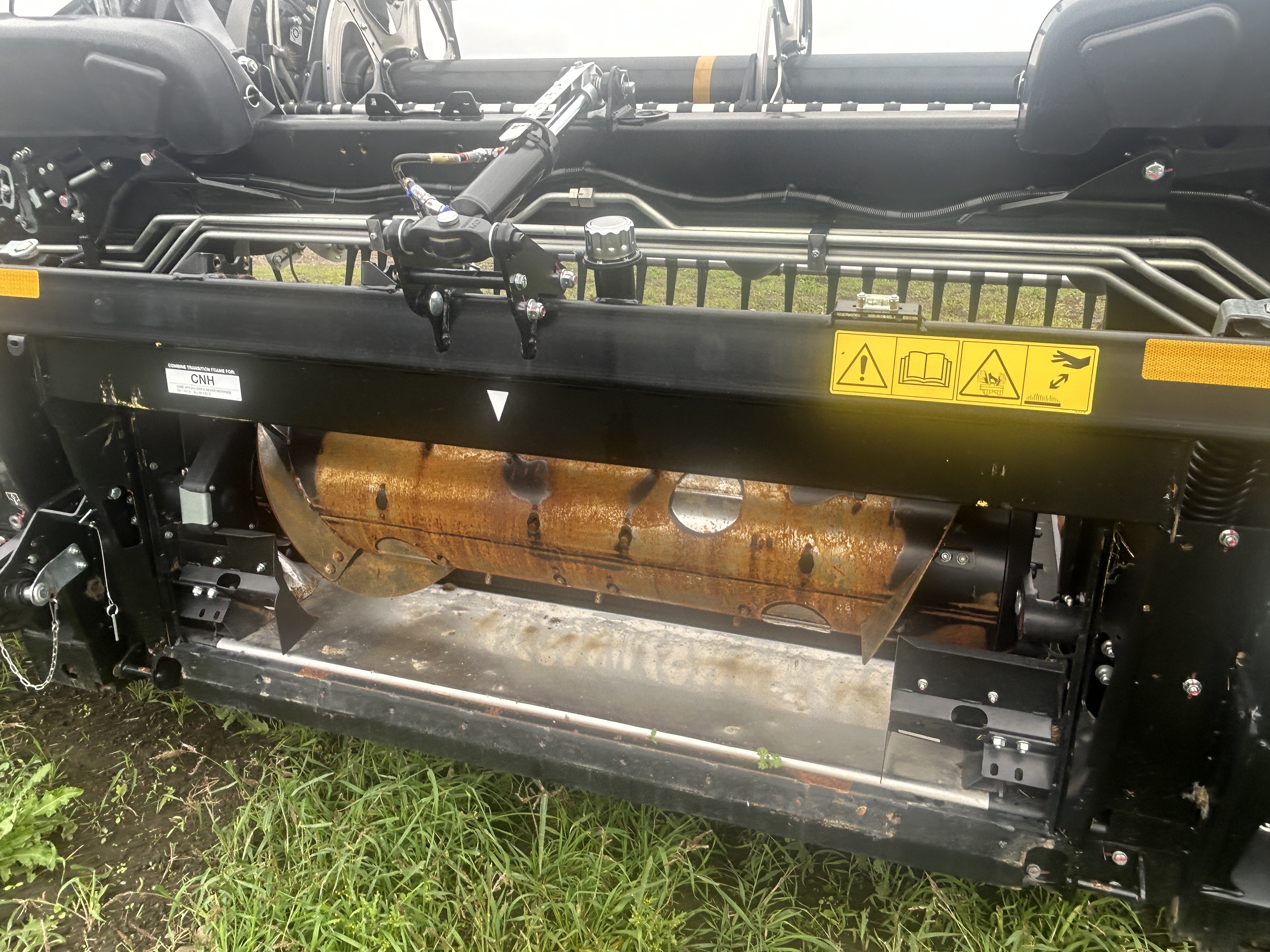 2024 MacDon FD240 Header Draper Flex