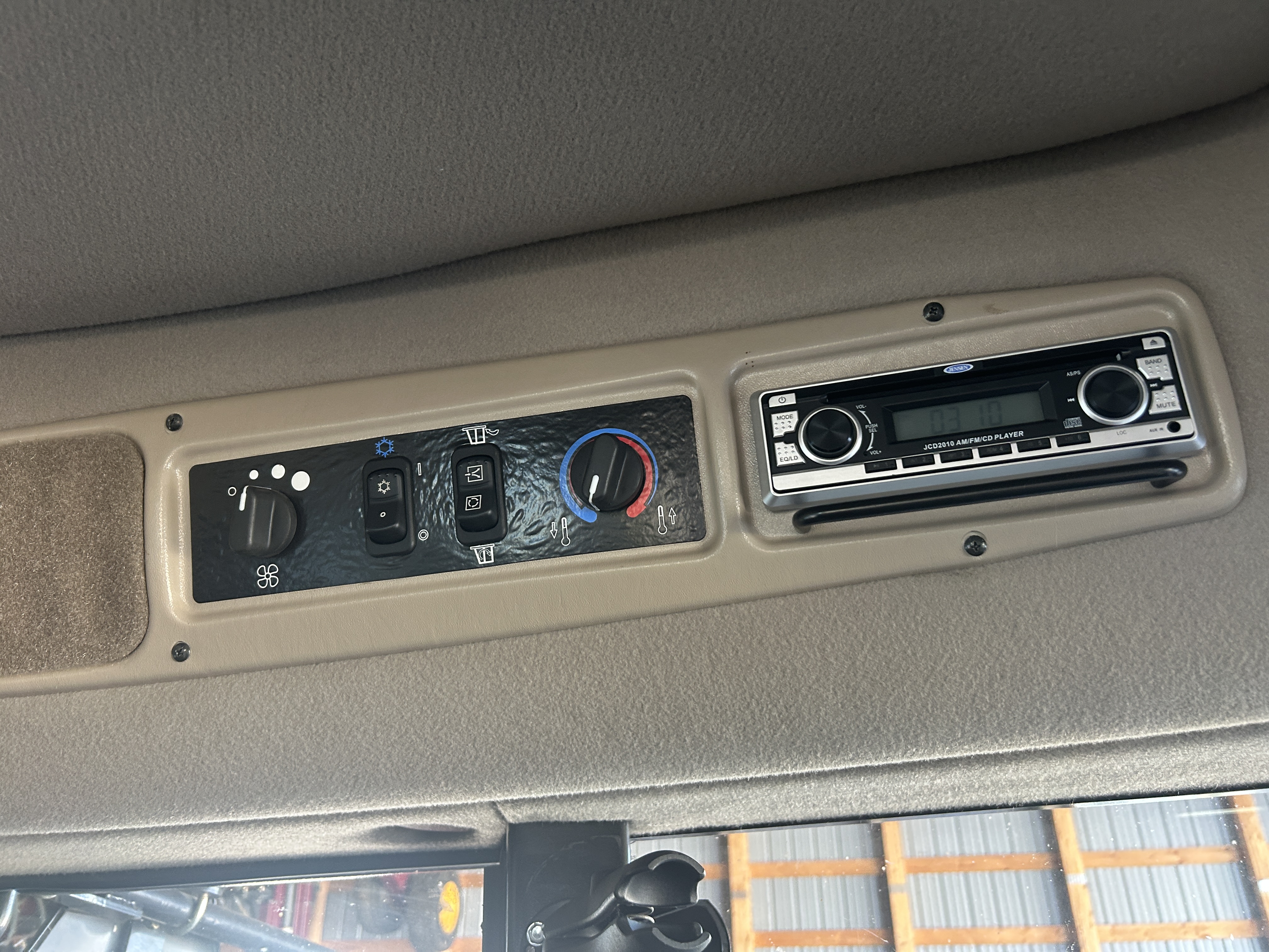 2013 MacDon M155 Windrower