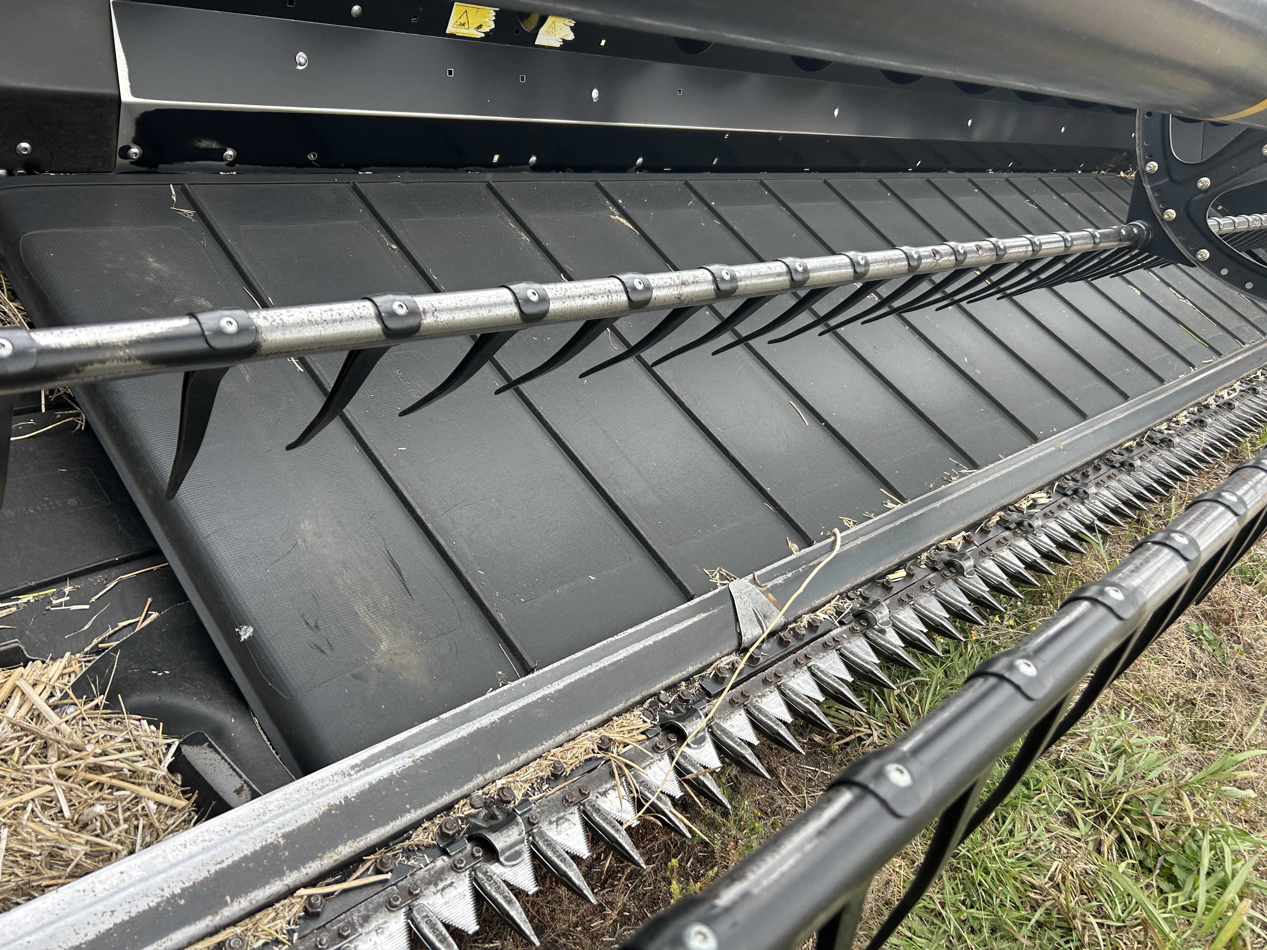 2017 MacDon FD75-S Header Draper Flex