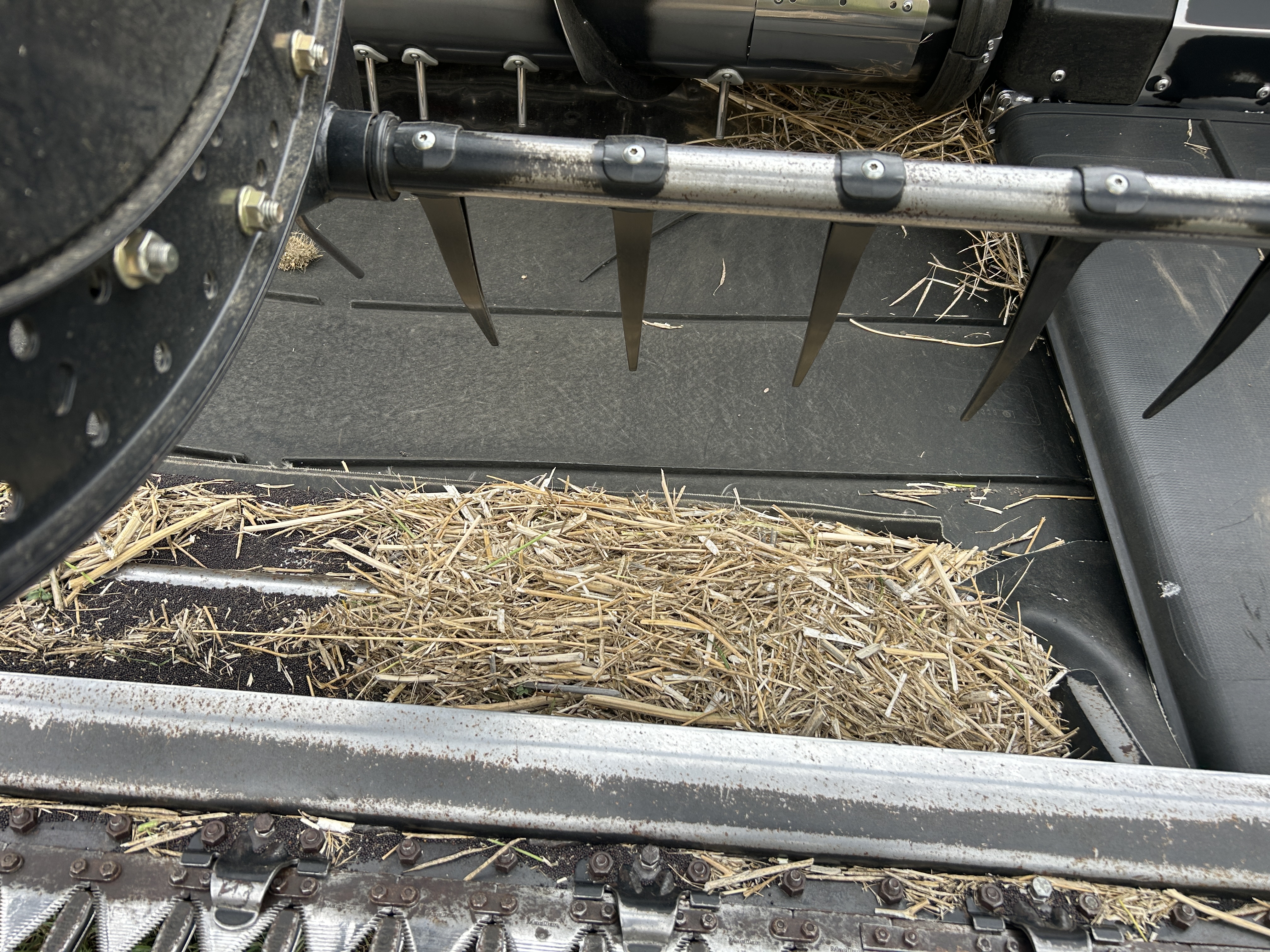 2017 MacDon FD75-S Header Draper Flex