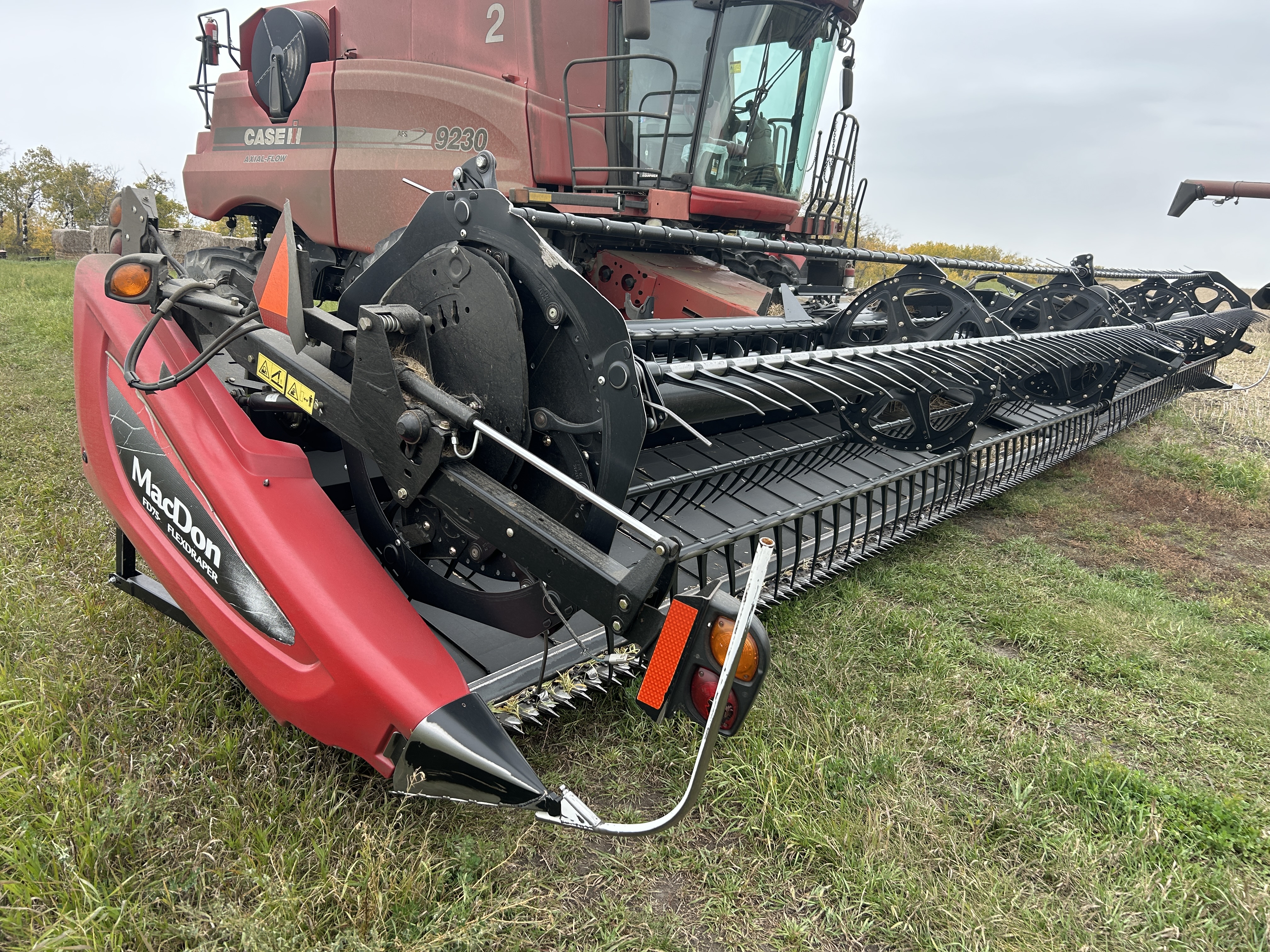 2017 MacDon FD75-S Header Draper Flex