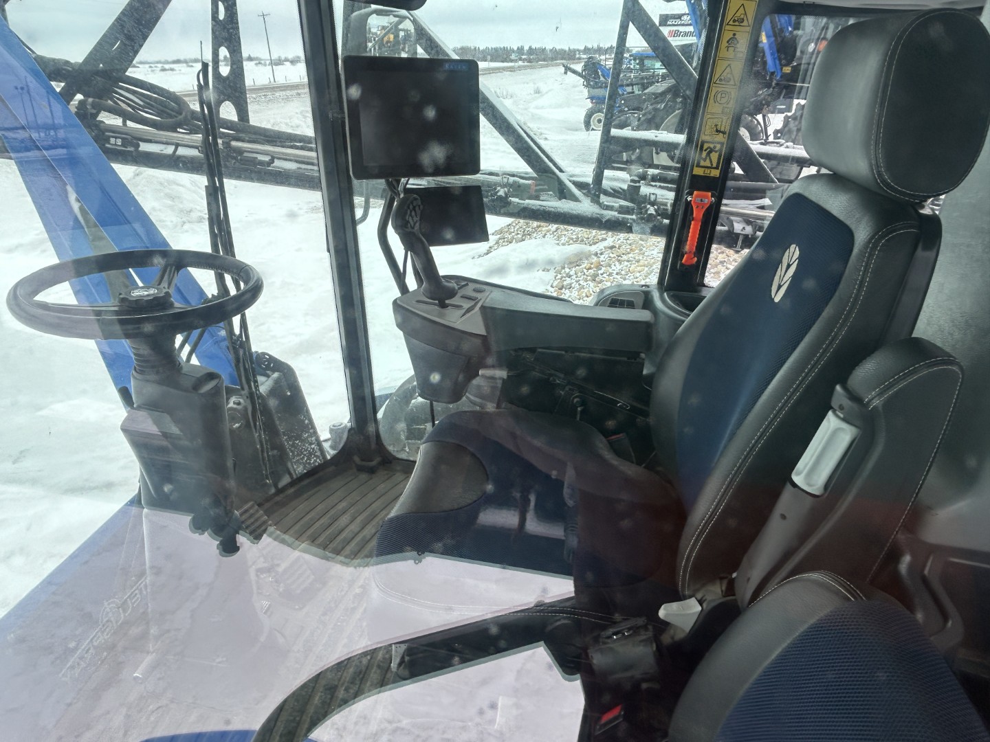 2019 New Holland SP.310F Sprayer/High Clearance