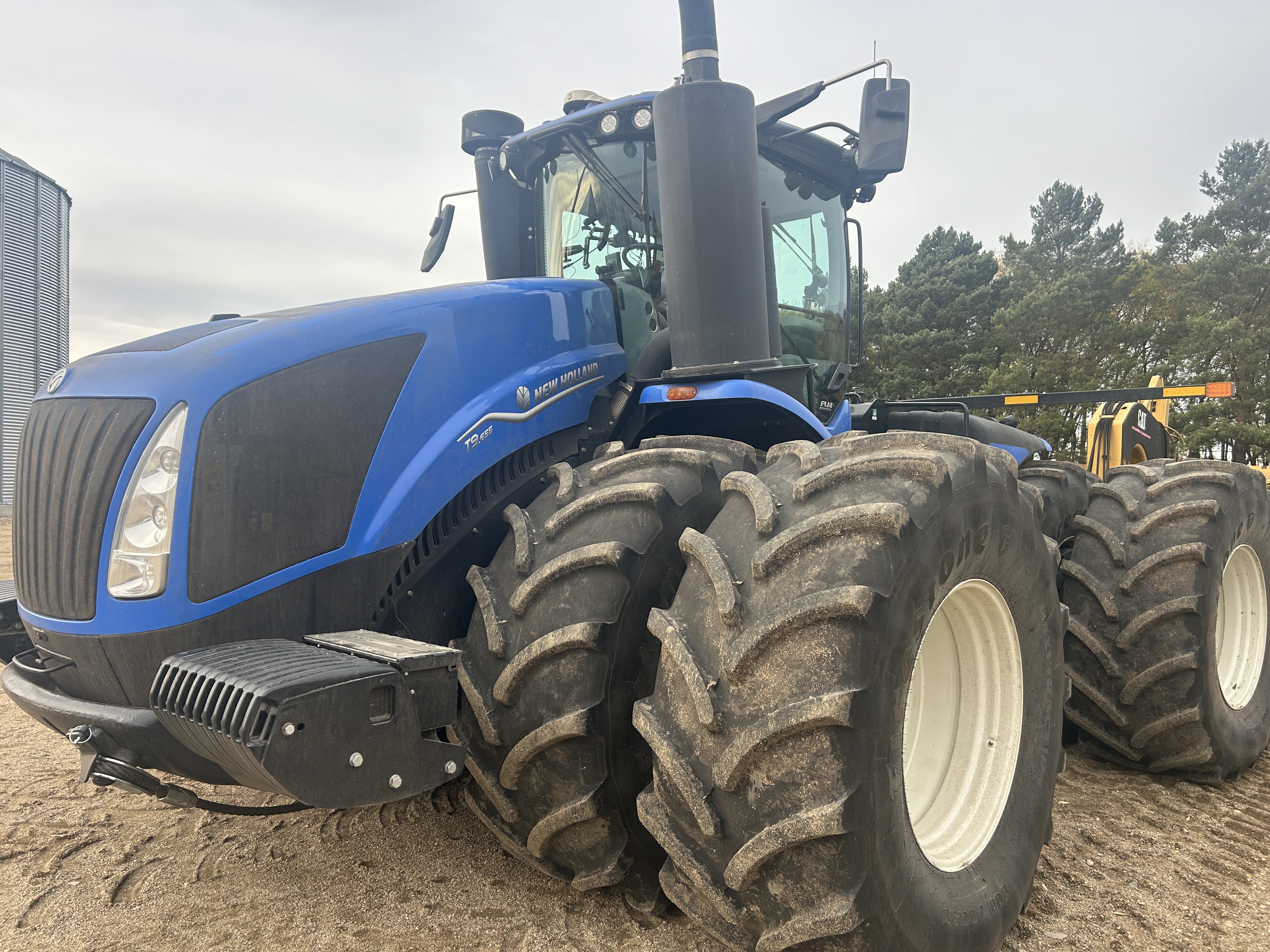 2024 New Holland T9.655 PLMI Tractor 4WD