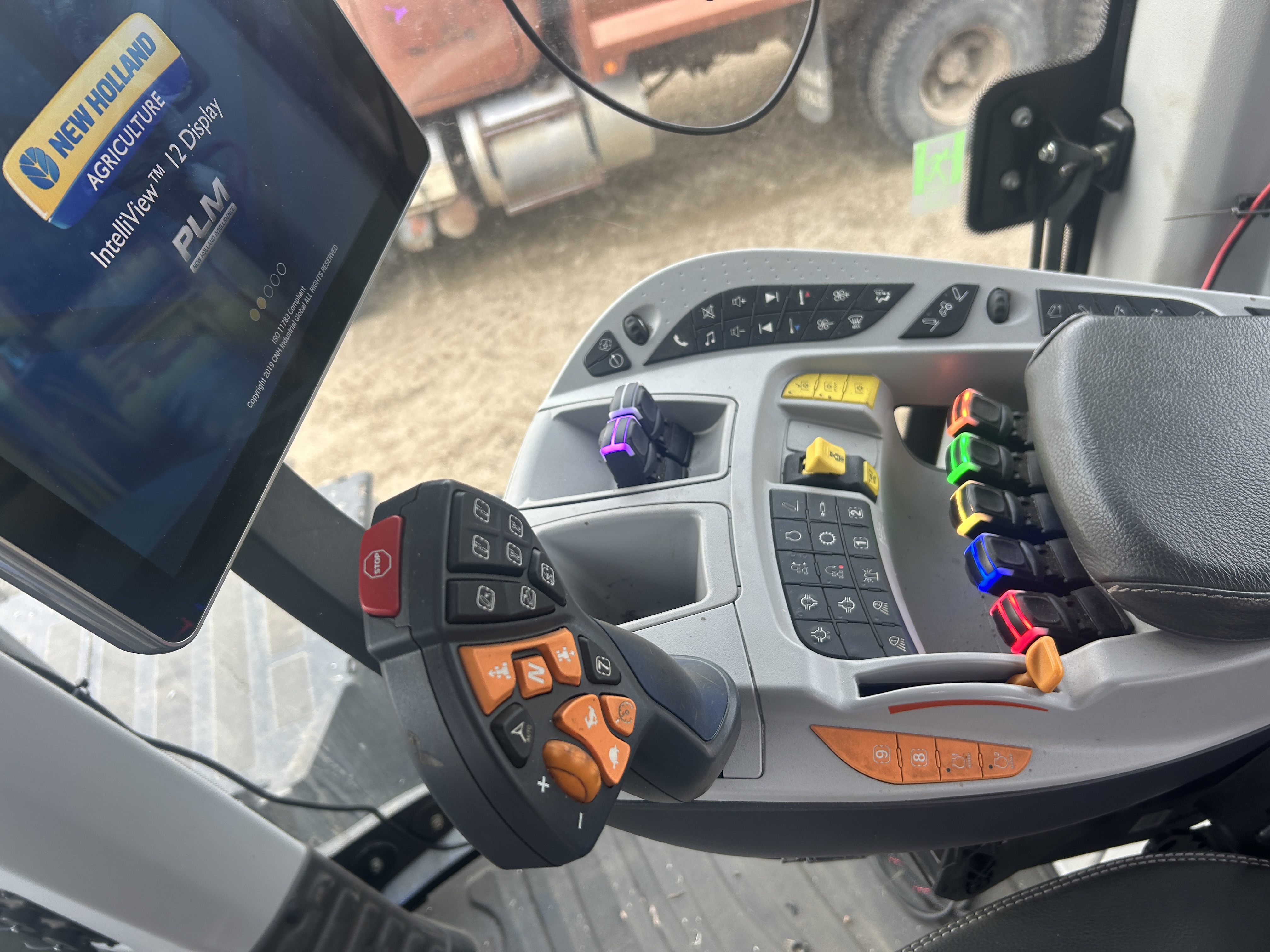 2024 New Holland T9.655 PLMI Tractor 4WD