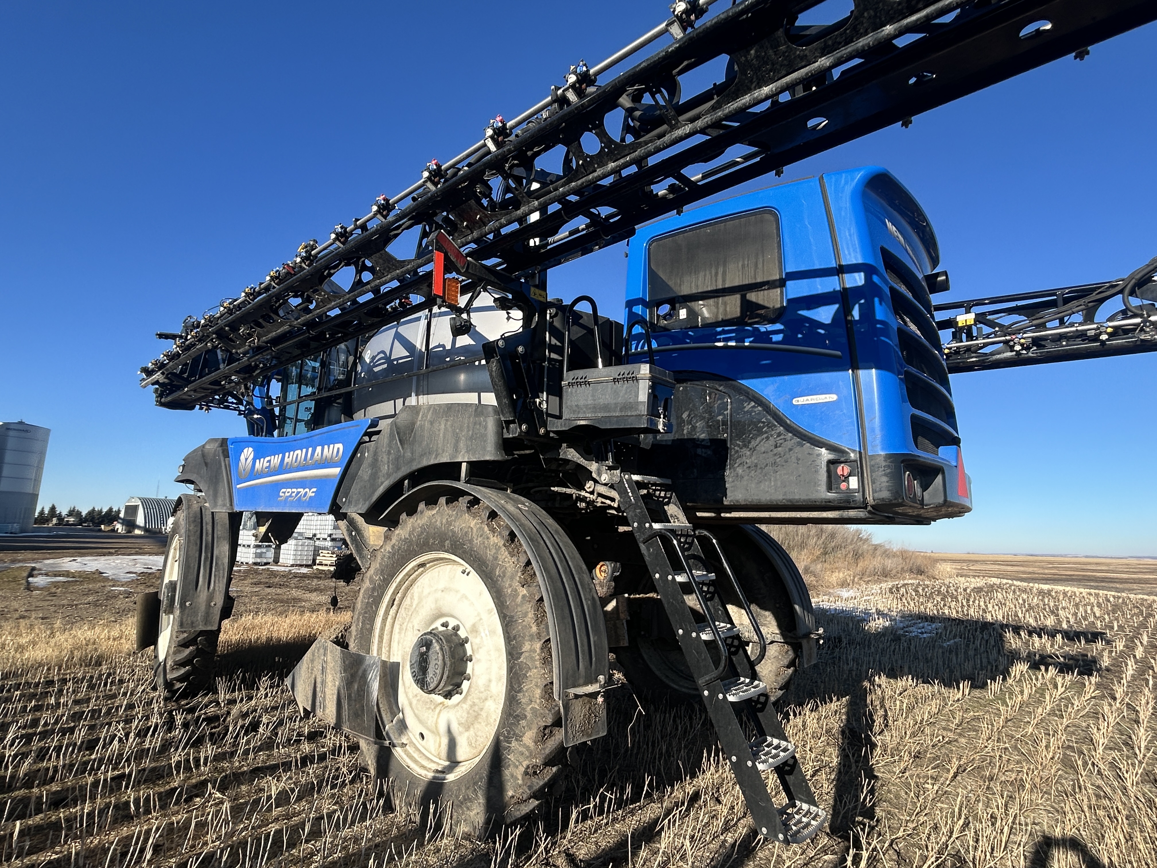 2025 New Holland SP.370F Sprayer/High Clearance