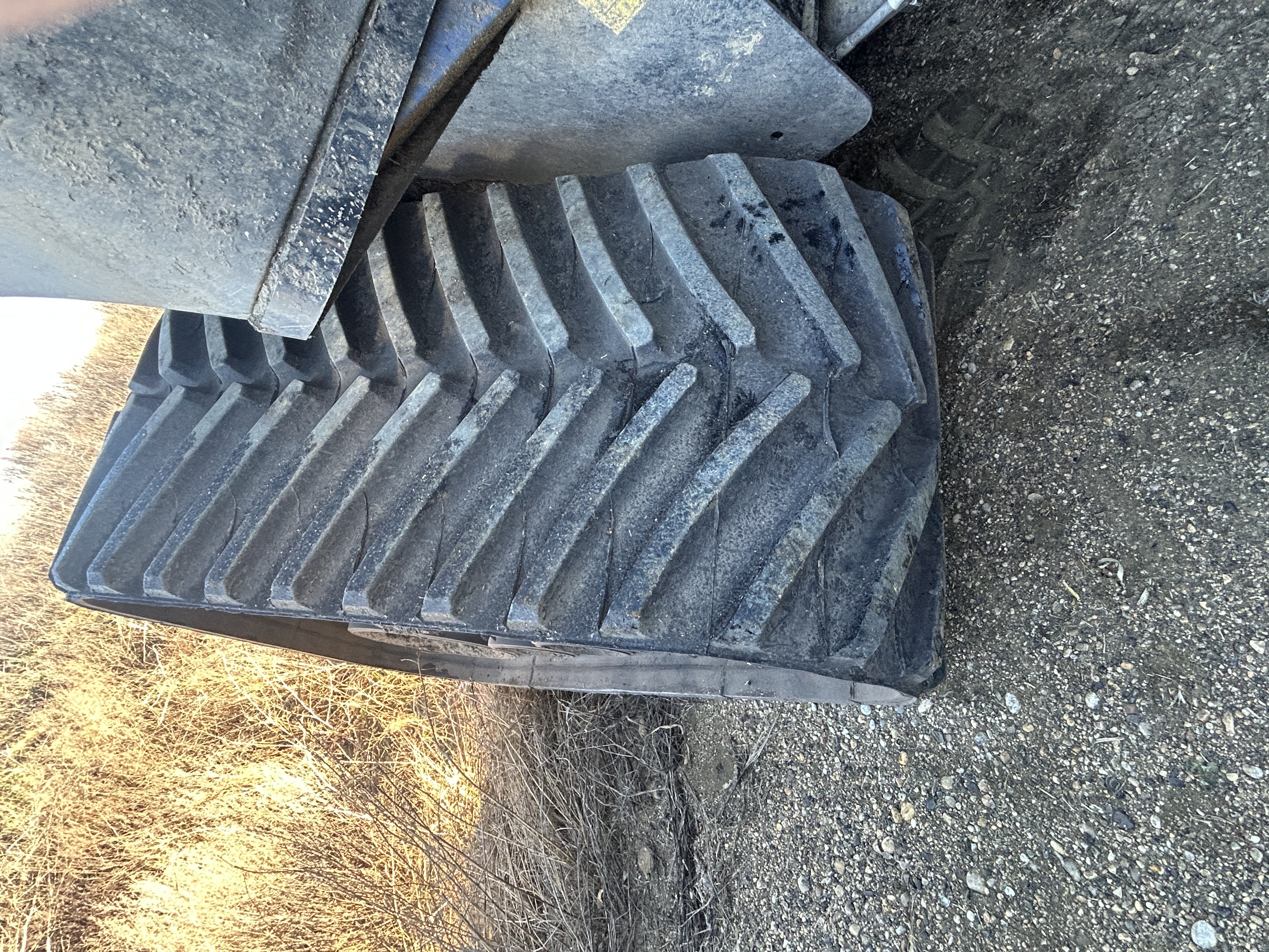 2024 New Holland T9.655 Tractor Rubber Track