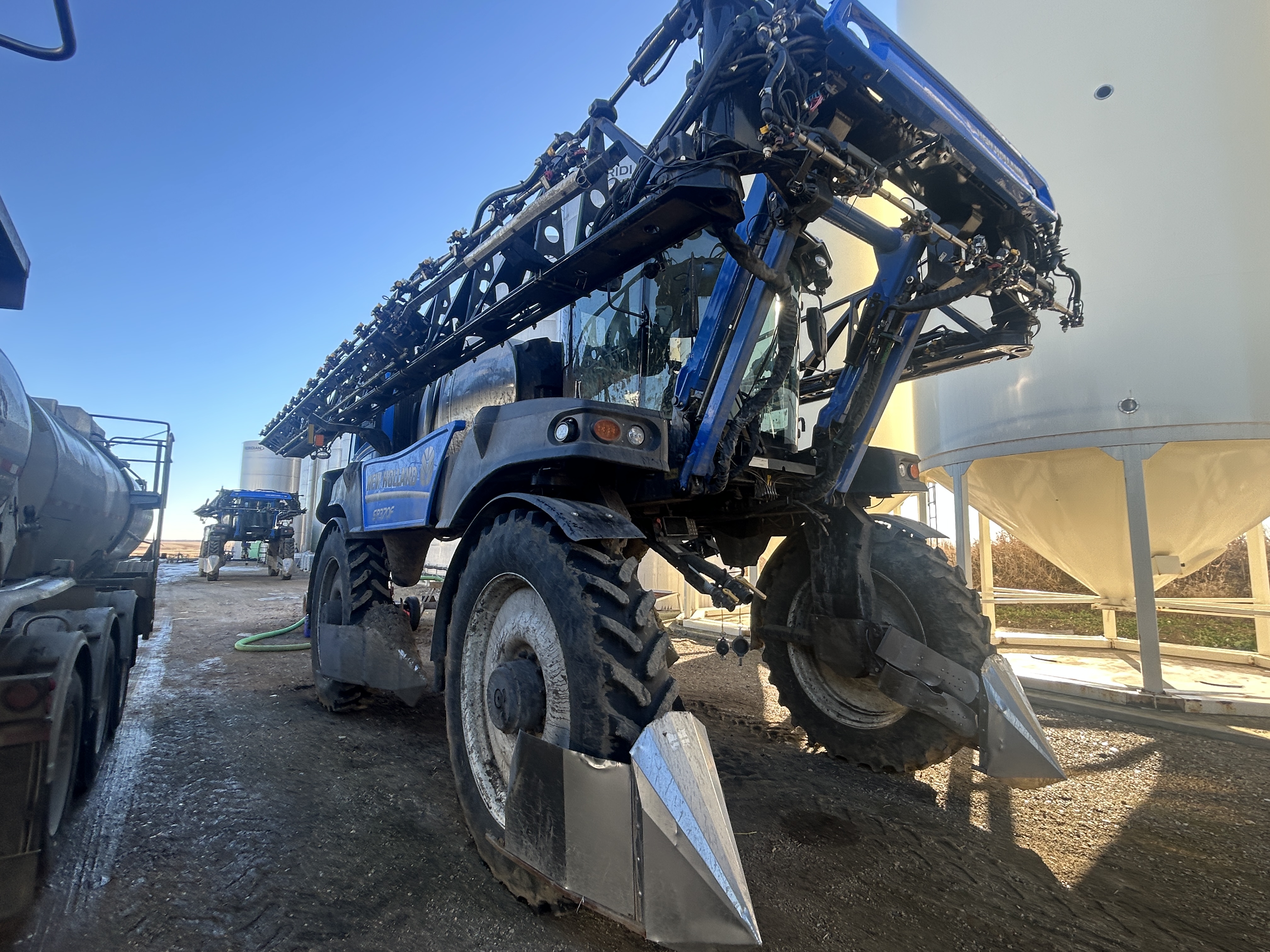 2025 New Holland SP.370F Sprayer/High Clearance