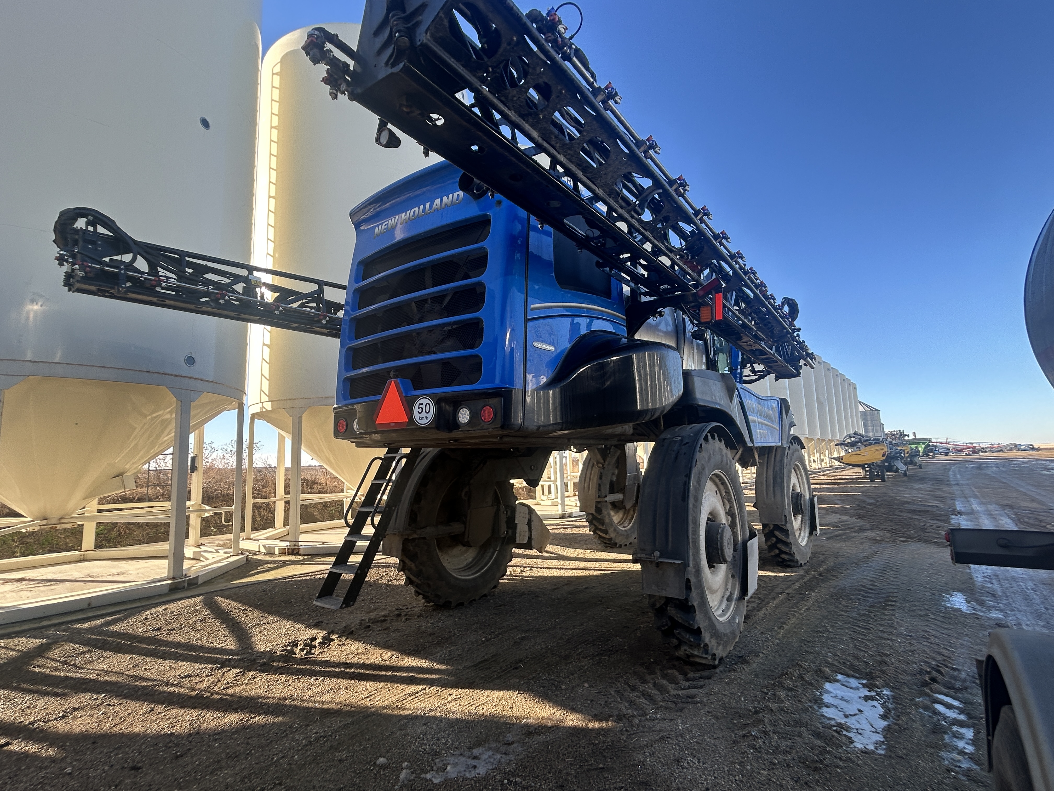 2025 New Holland SP.370F Sprayer/High Clearance