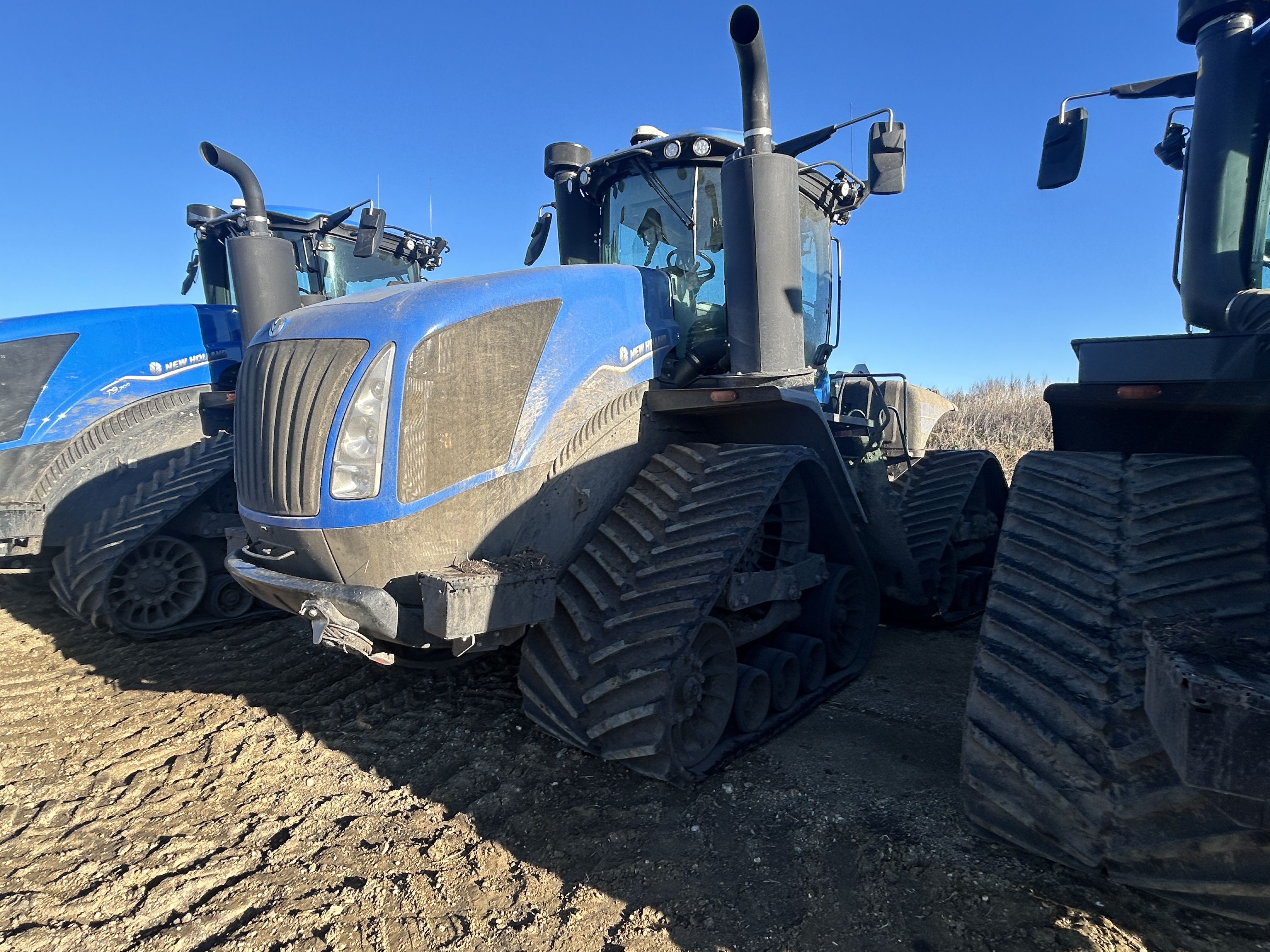 2025 New Holland T9.700 Tractor Rubber Track